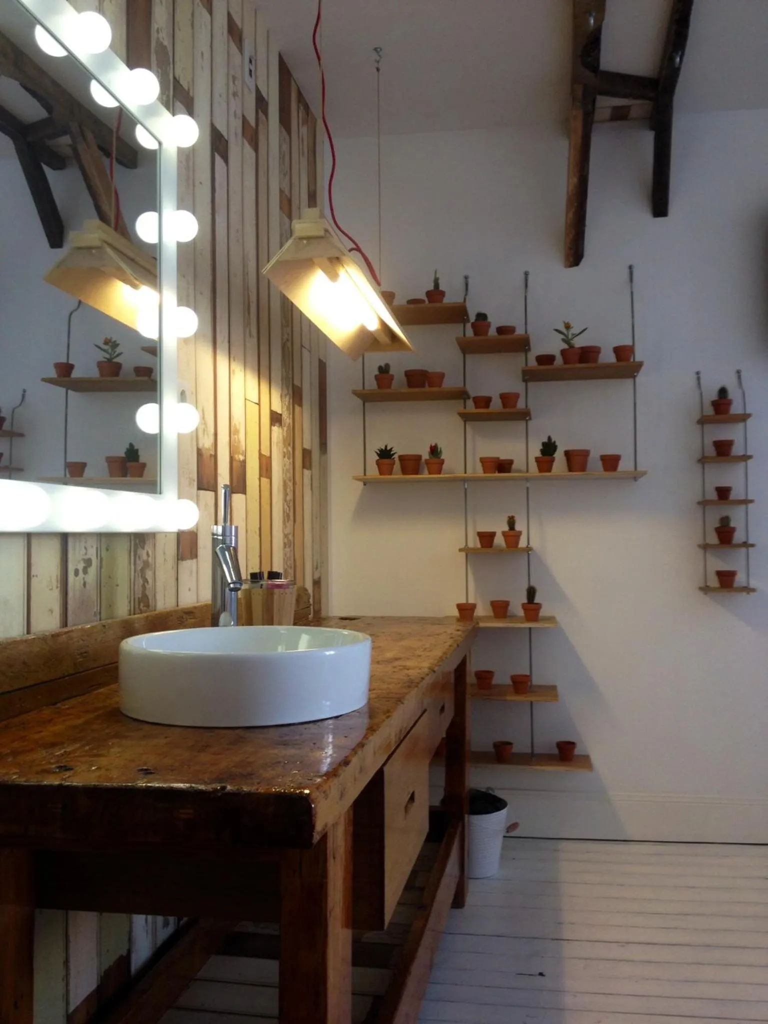 Bathroom in Hôtel de la Pinède