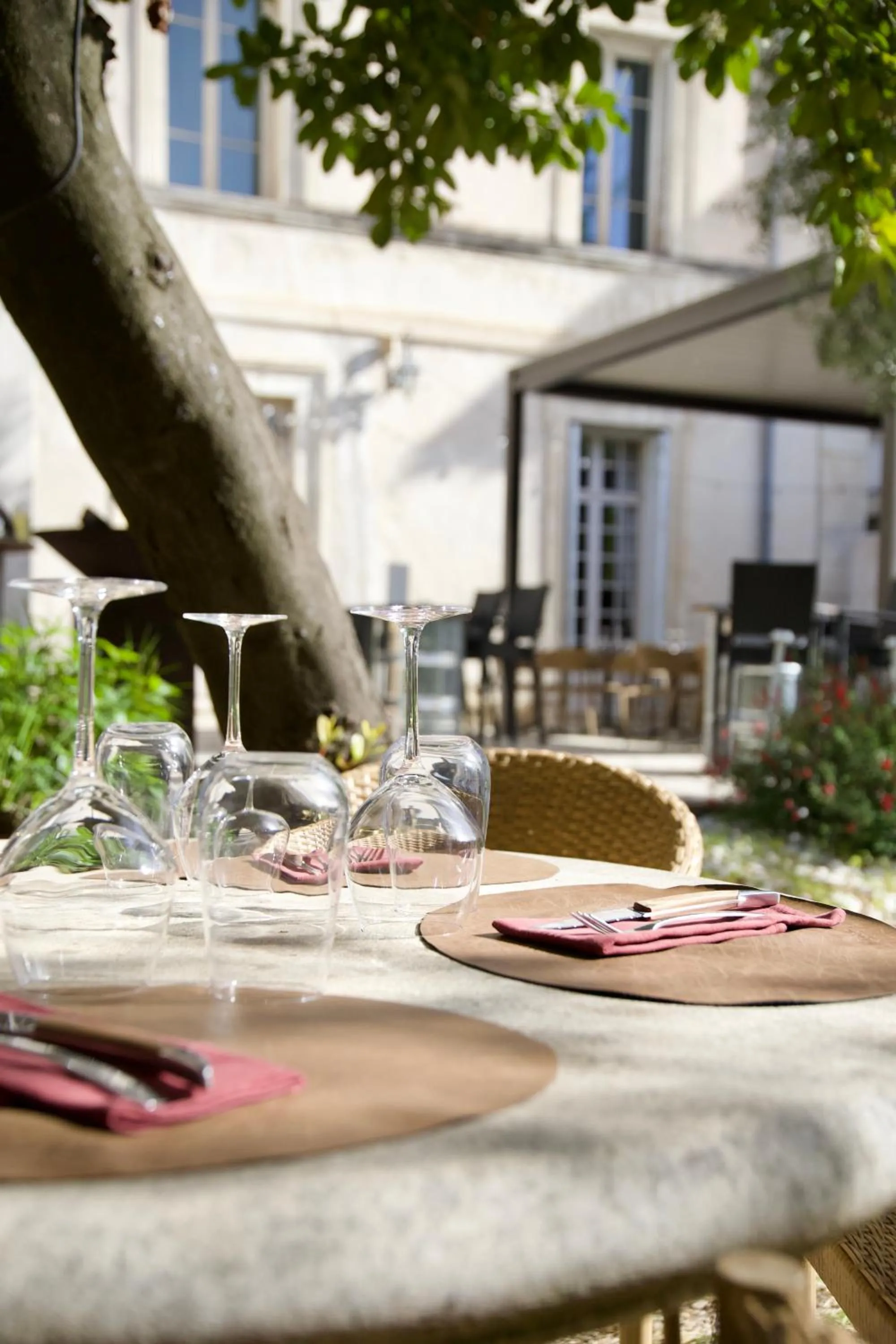 Patio in LA MAISON CIARA - Suites et chambres