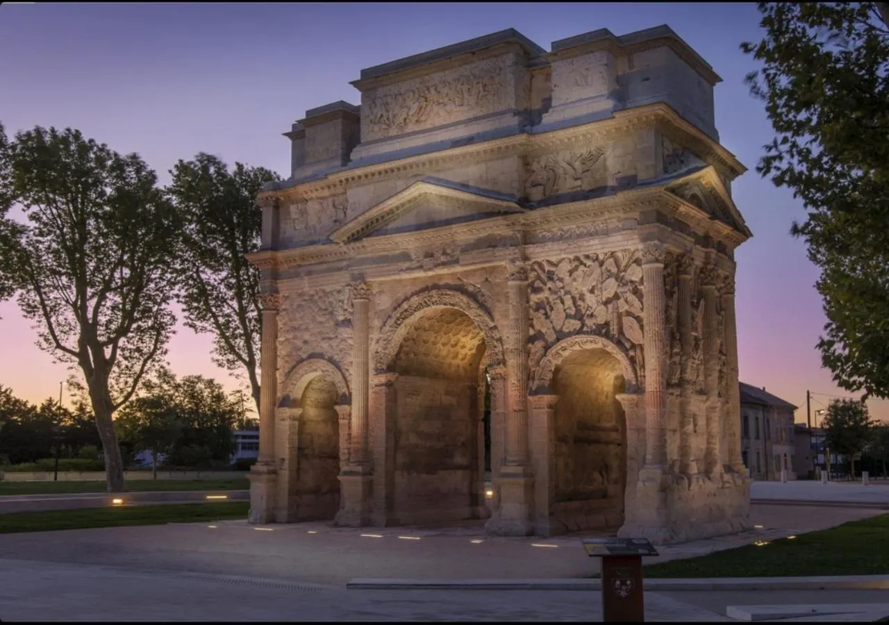 Nearby landmark in LA MAISON CIARA - Suites et chambres