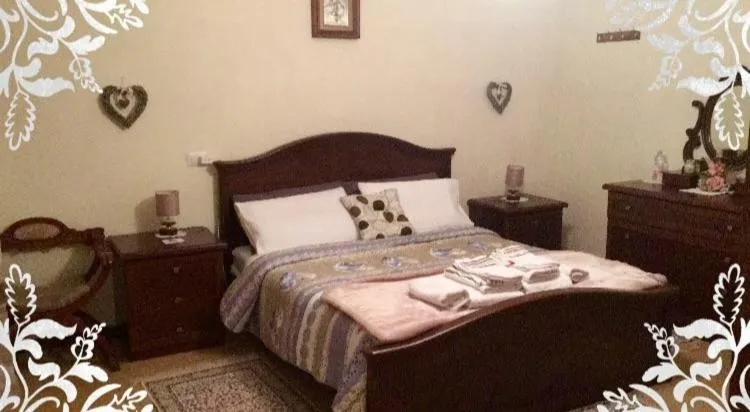 Photo of the whole room, Bed in Felix House