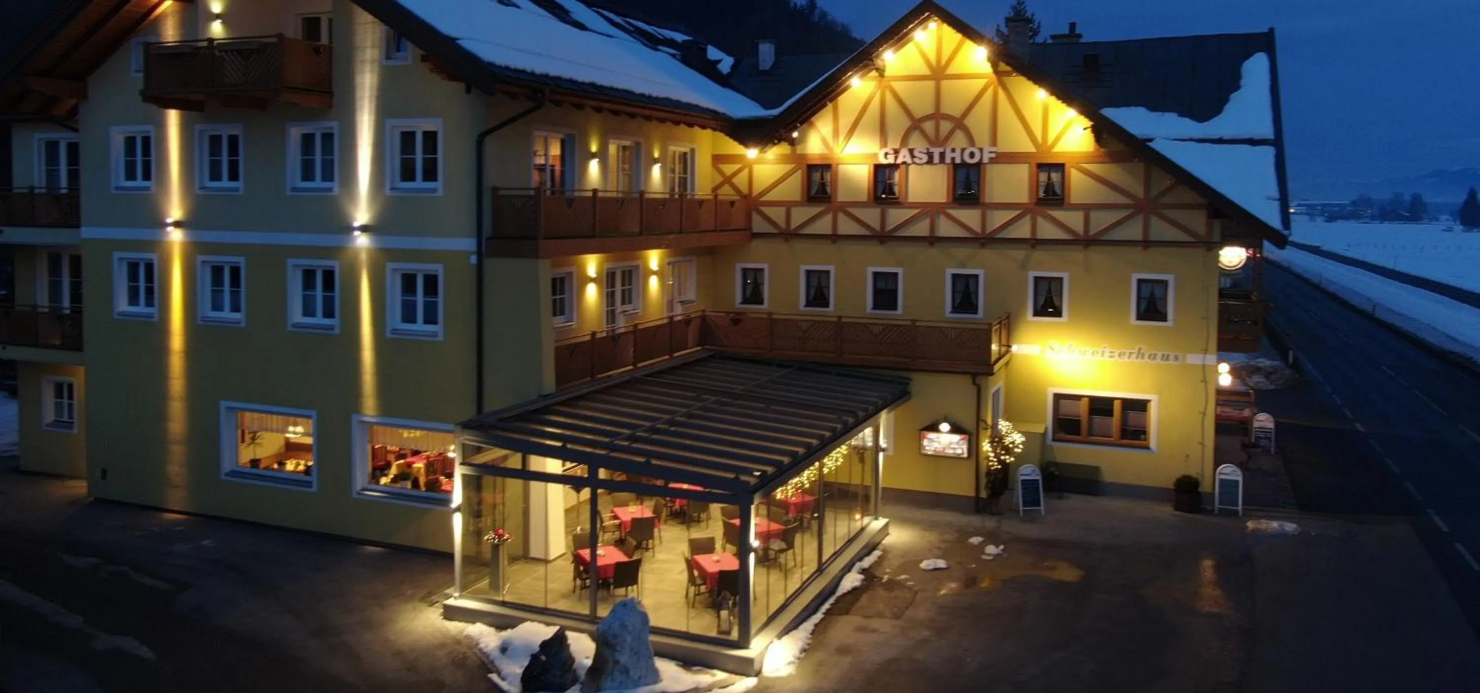 Property building in Hotel Gasthof Schweizerhaus