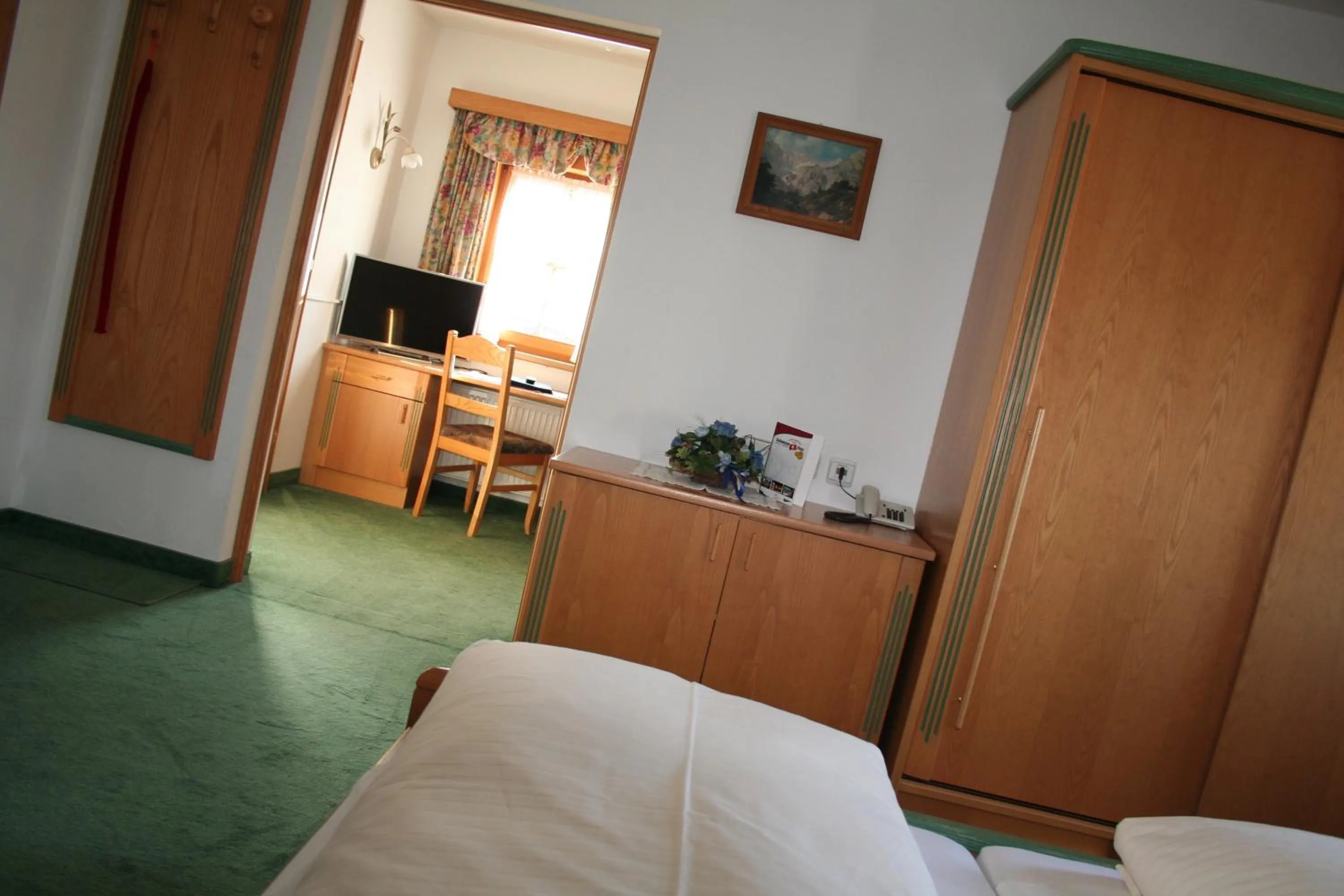 TV and multimedia, Bed in Hotel Gasthof Schweizerhaus