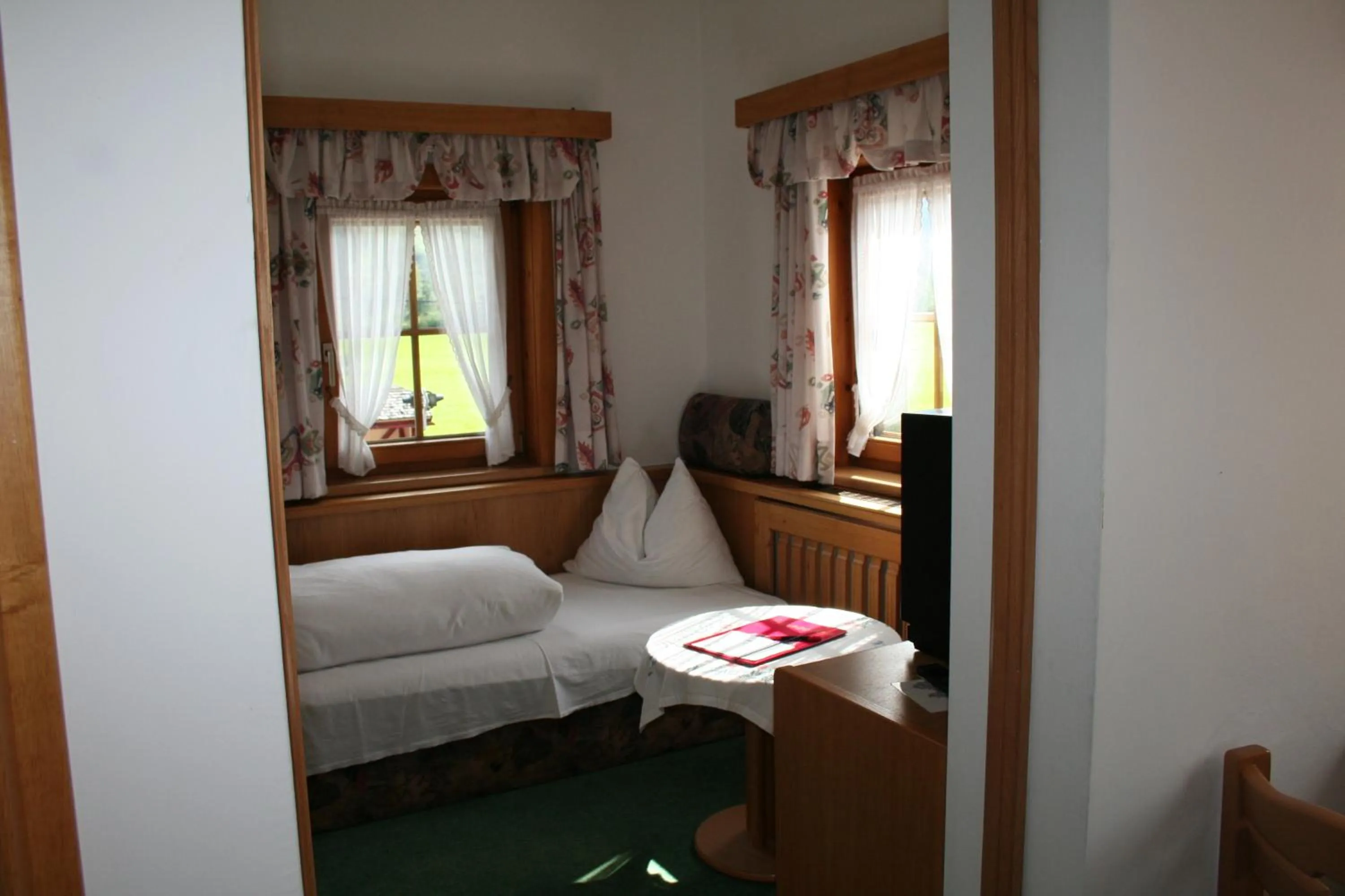 Bed in Hotel Gasthof Schweizerhaus