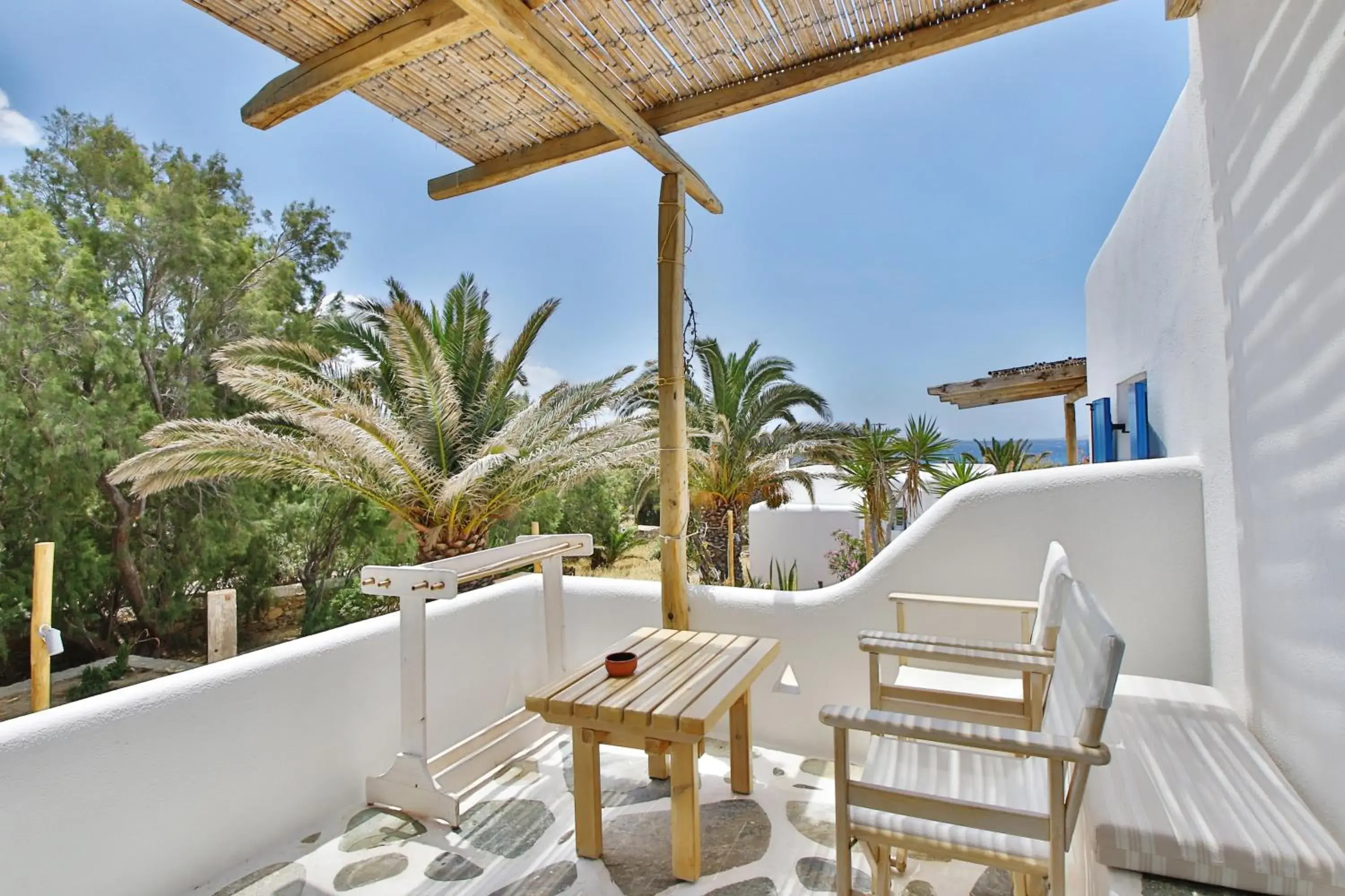 Deluxe King Suite - single occupancy in Baba Houlakia Deluxe King Suite - single occupancy in Baba Houlakia