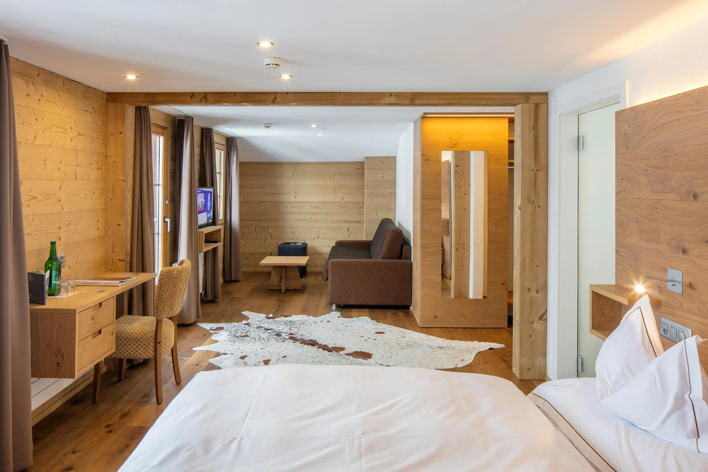 Living room in Hotel Edelweiss Blatten Lötschental