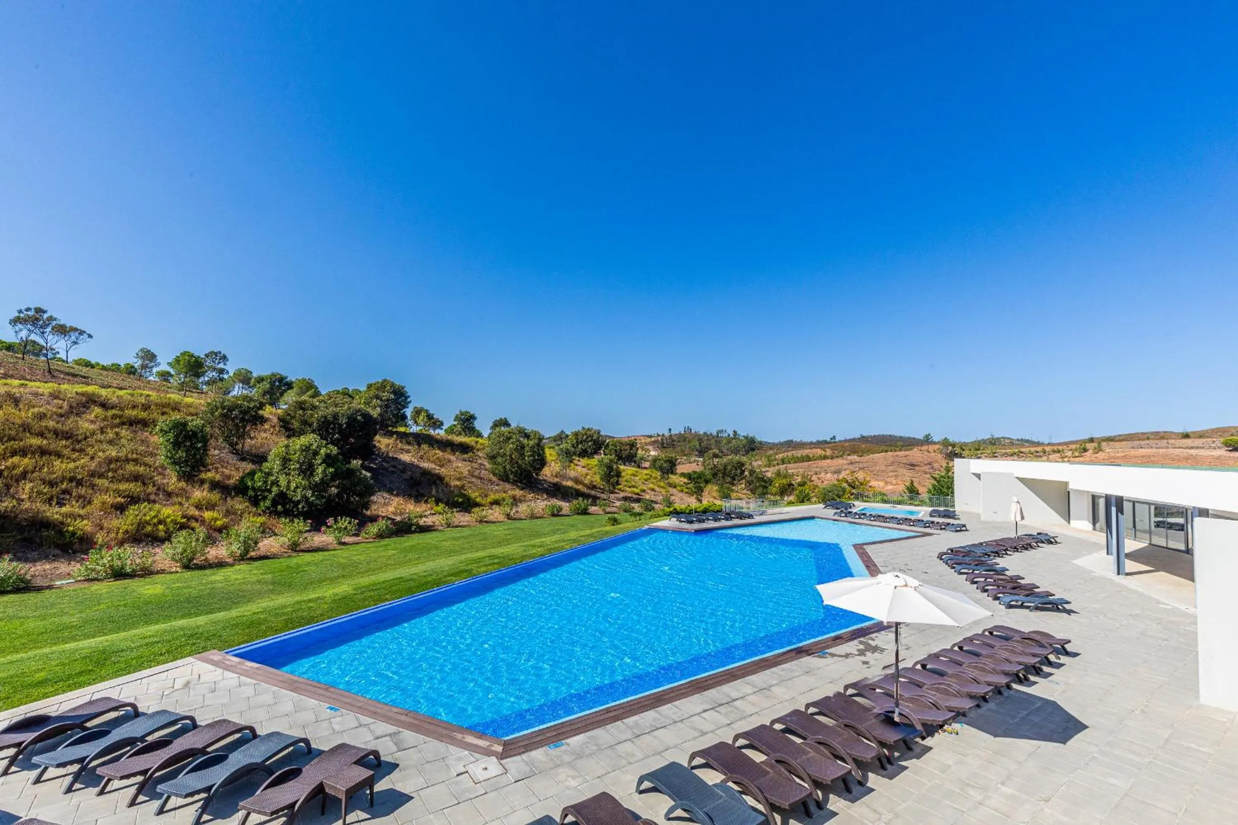 Pool view in Algarve Race Resort - Apartments