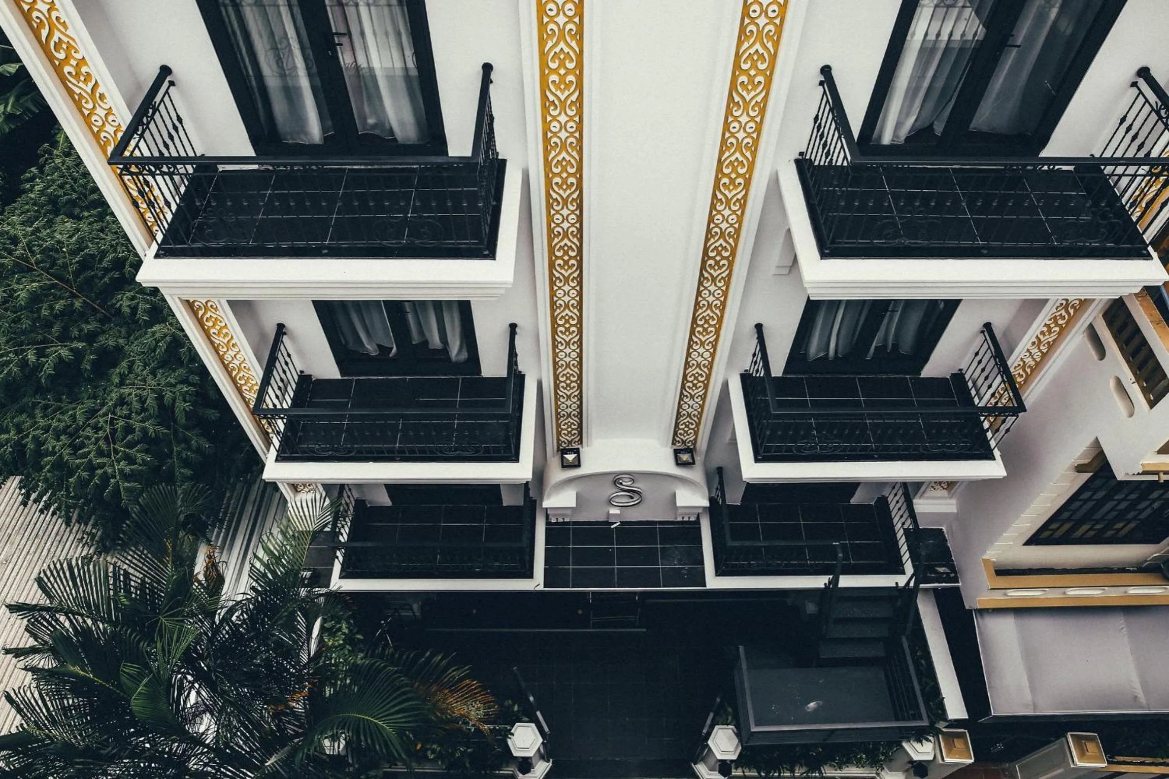 Facade/entrance in The Scarlett Boutique Hotel