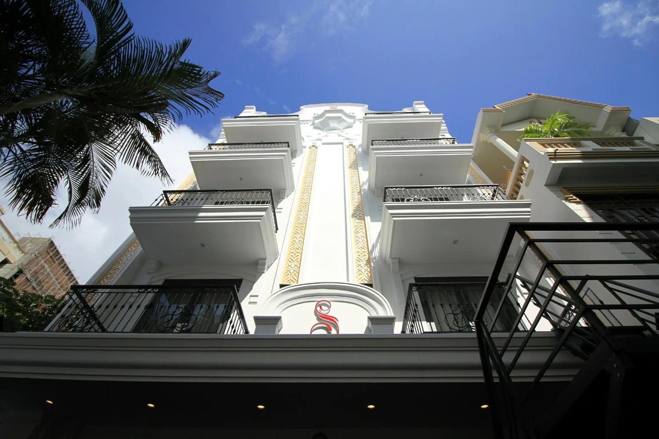 Facade/entrance in The Scarlett Boutique Hotel