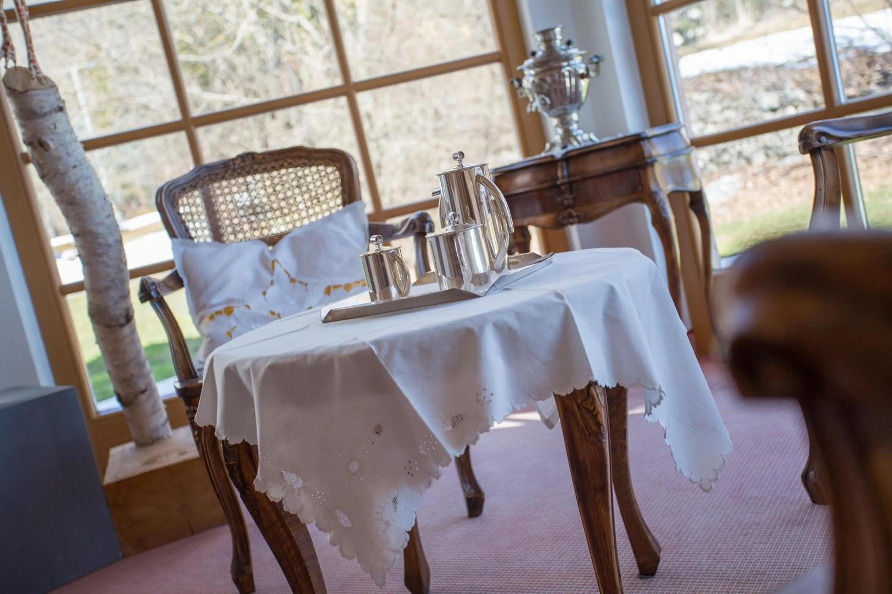 Restaurant/places to eat in Castelir Suite Hotel