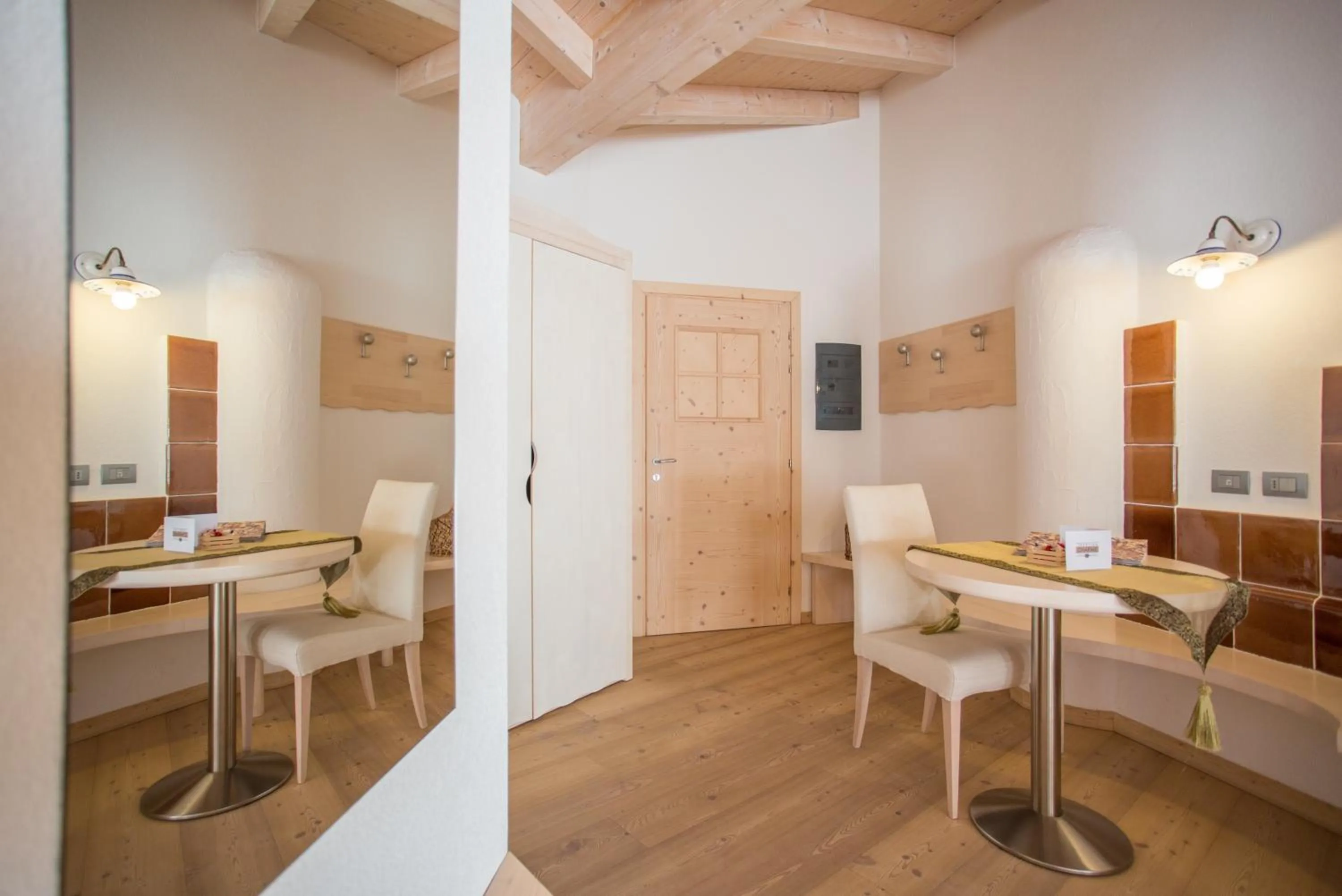 Dining area in Castelir Suite Hotel