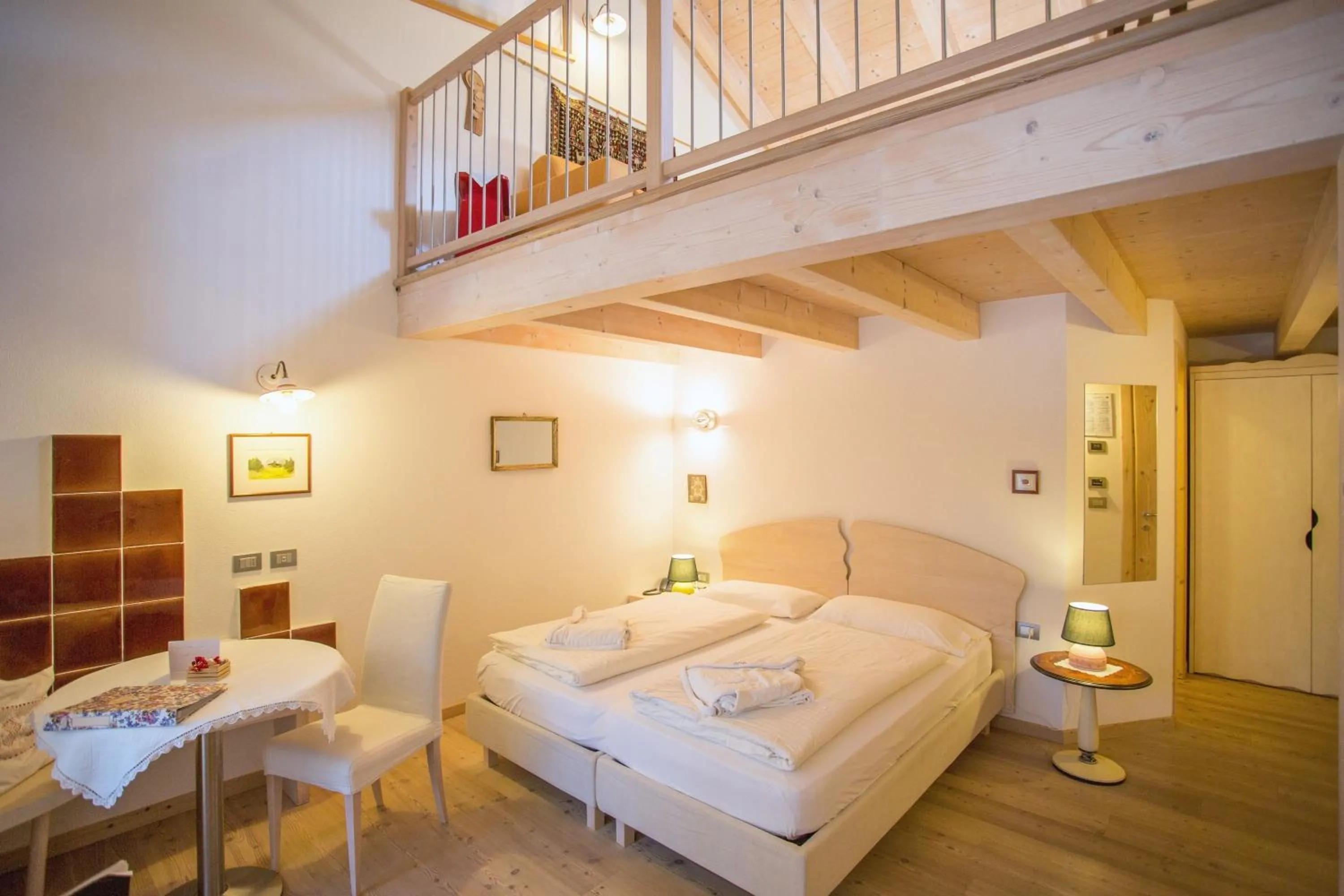 Photo of the whole room, Bed in Castelir Suite Hotel