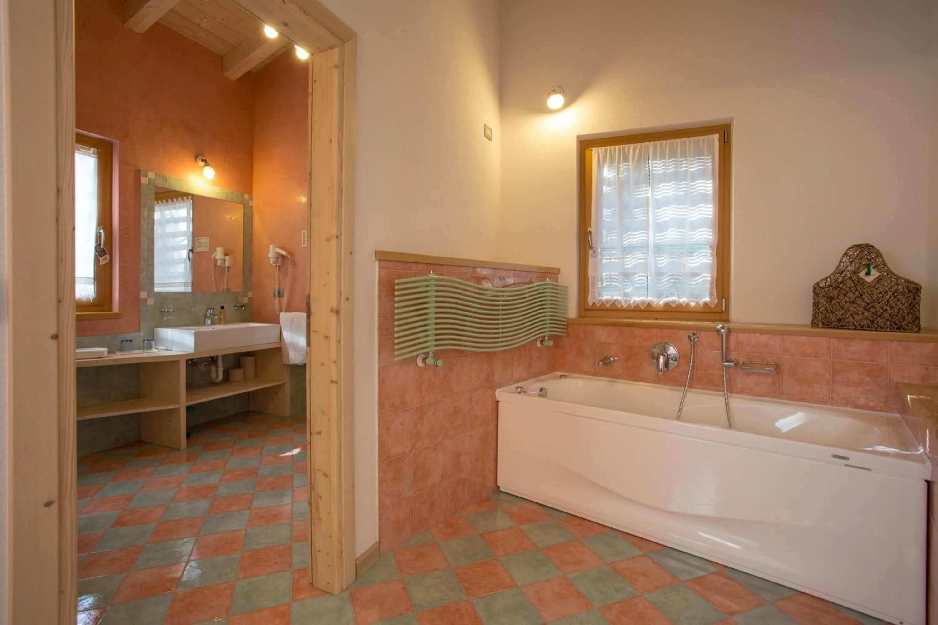 Bathroom in Castelir Suite Hotel