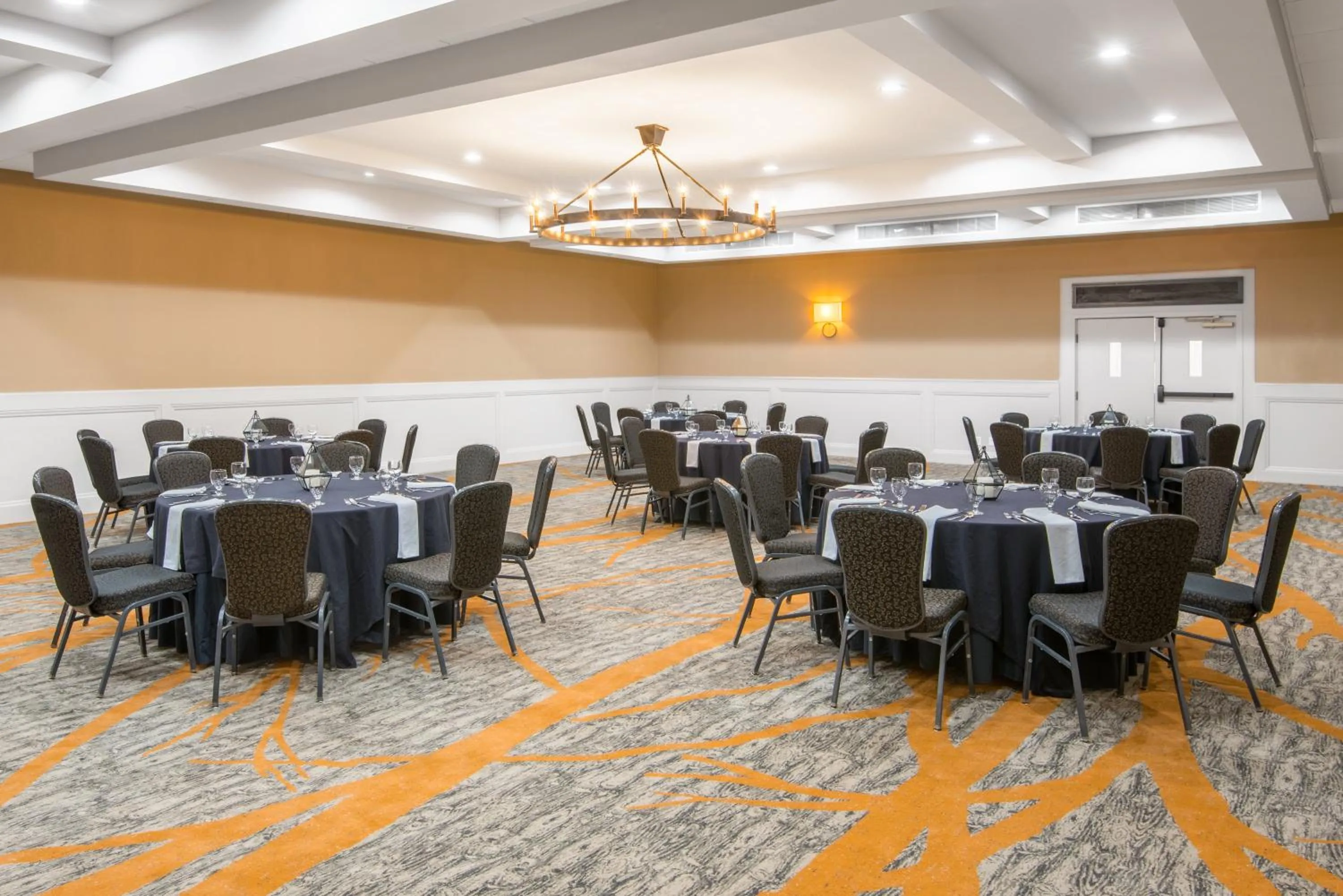 Banquet/Function facilities in Crowne Plaza Resort Asheville by IHG