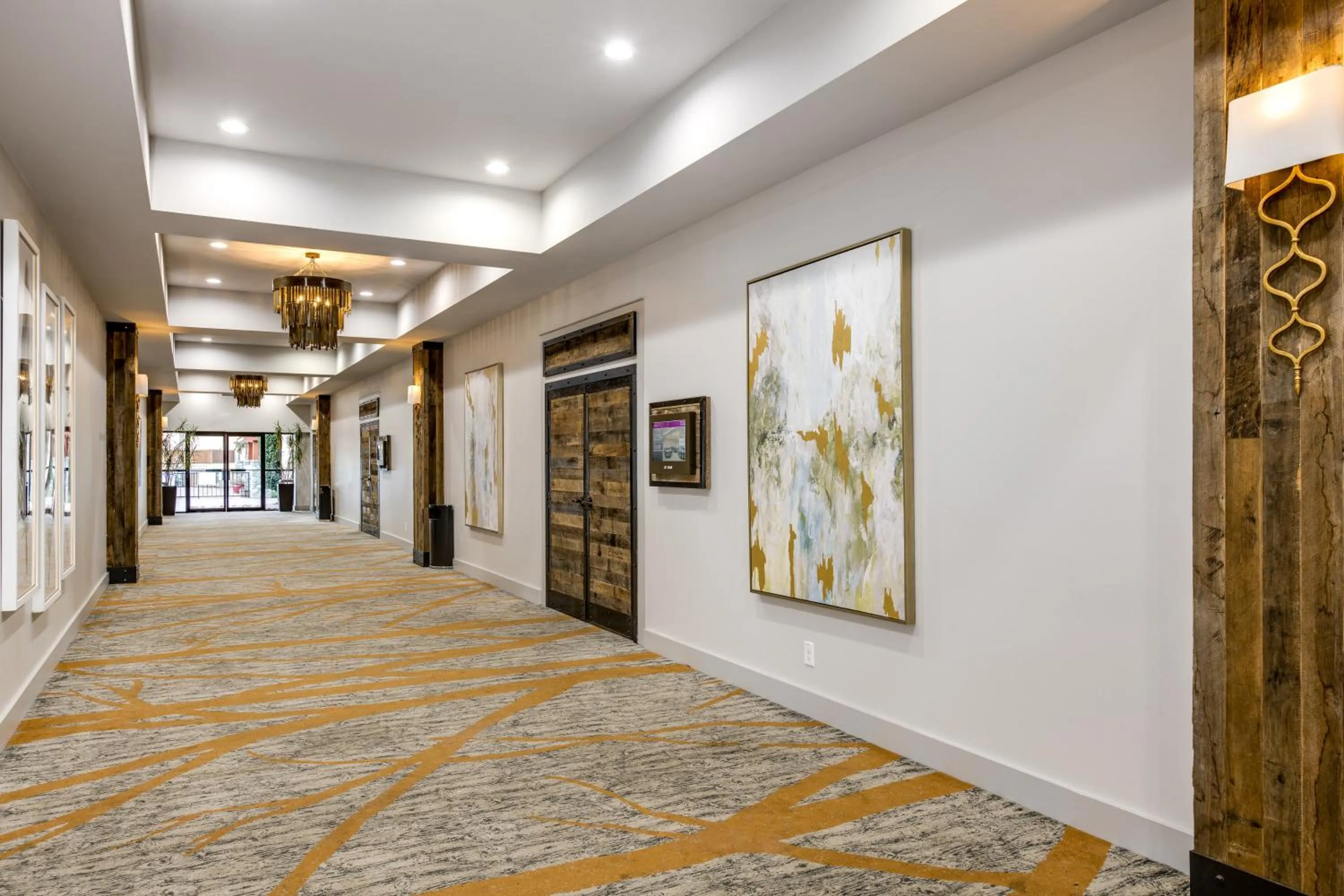 Meeting/conference room in Crowne Plaza Resort Asheville by IHG