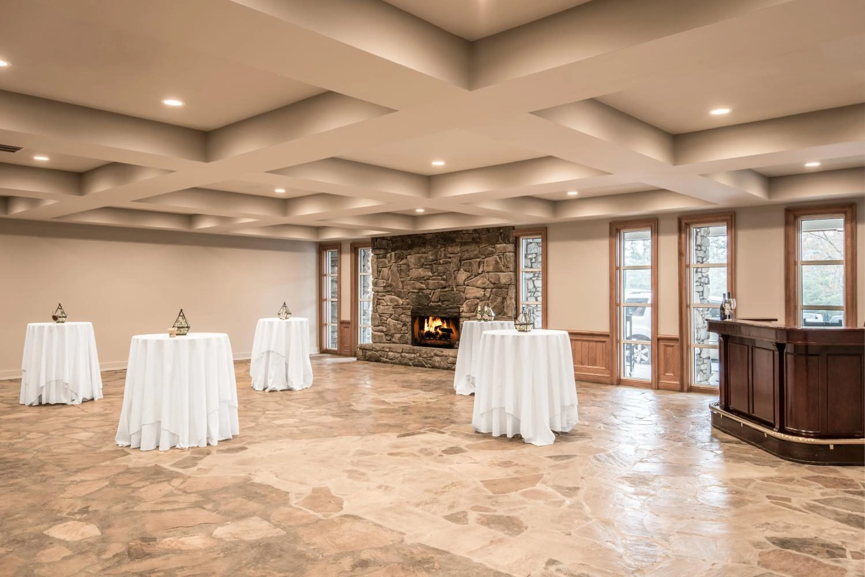 Restaurant/places to eat in Crowne Plaza Resort Asheville by IHG