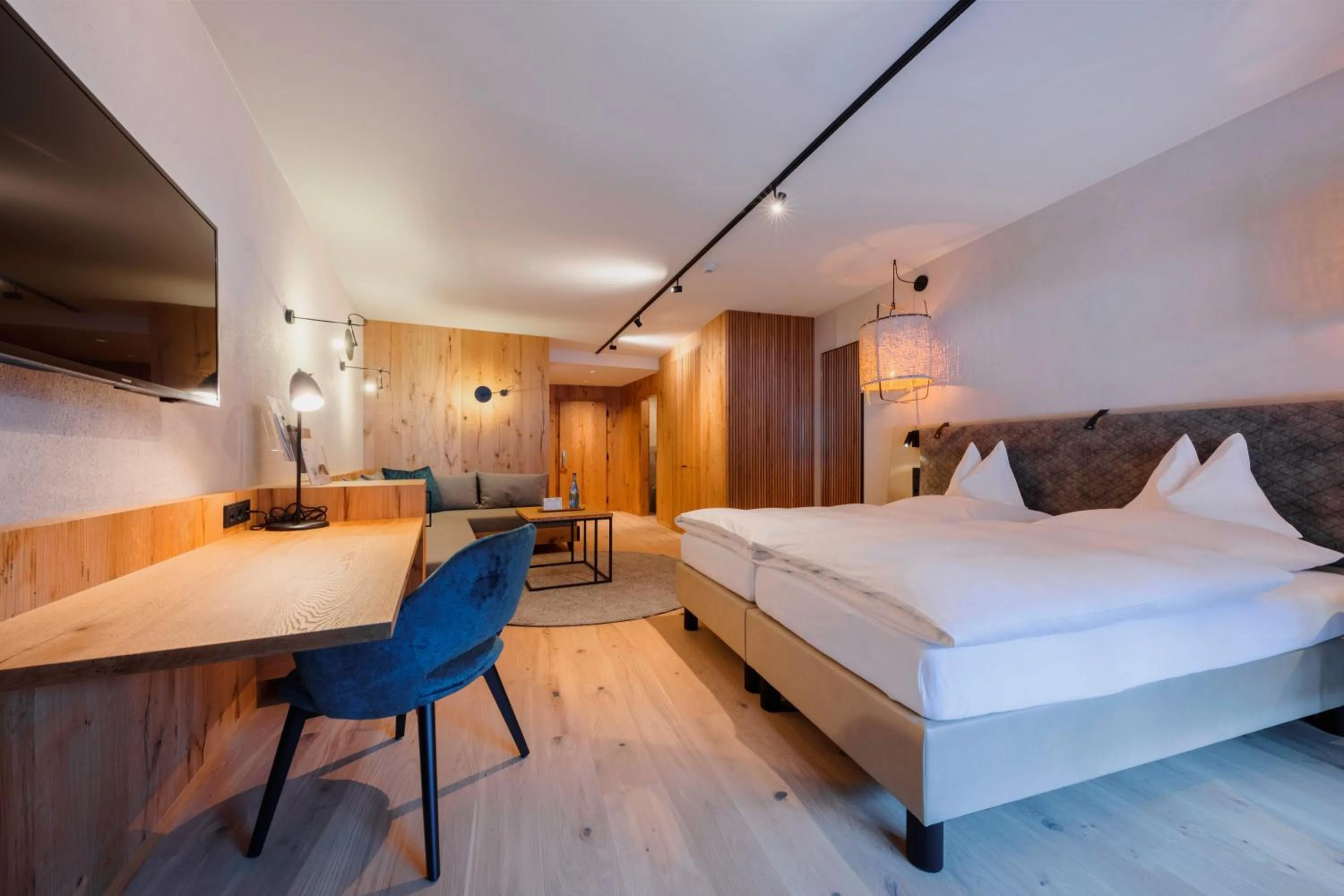 Photo of the whole room, Bed in Hotel Schwarzer Adler - Sport & Spa