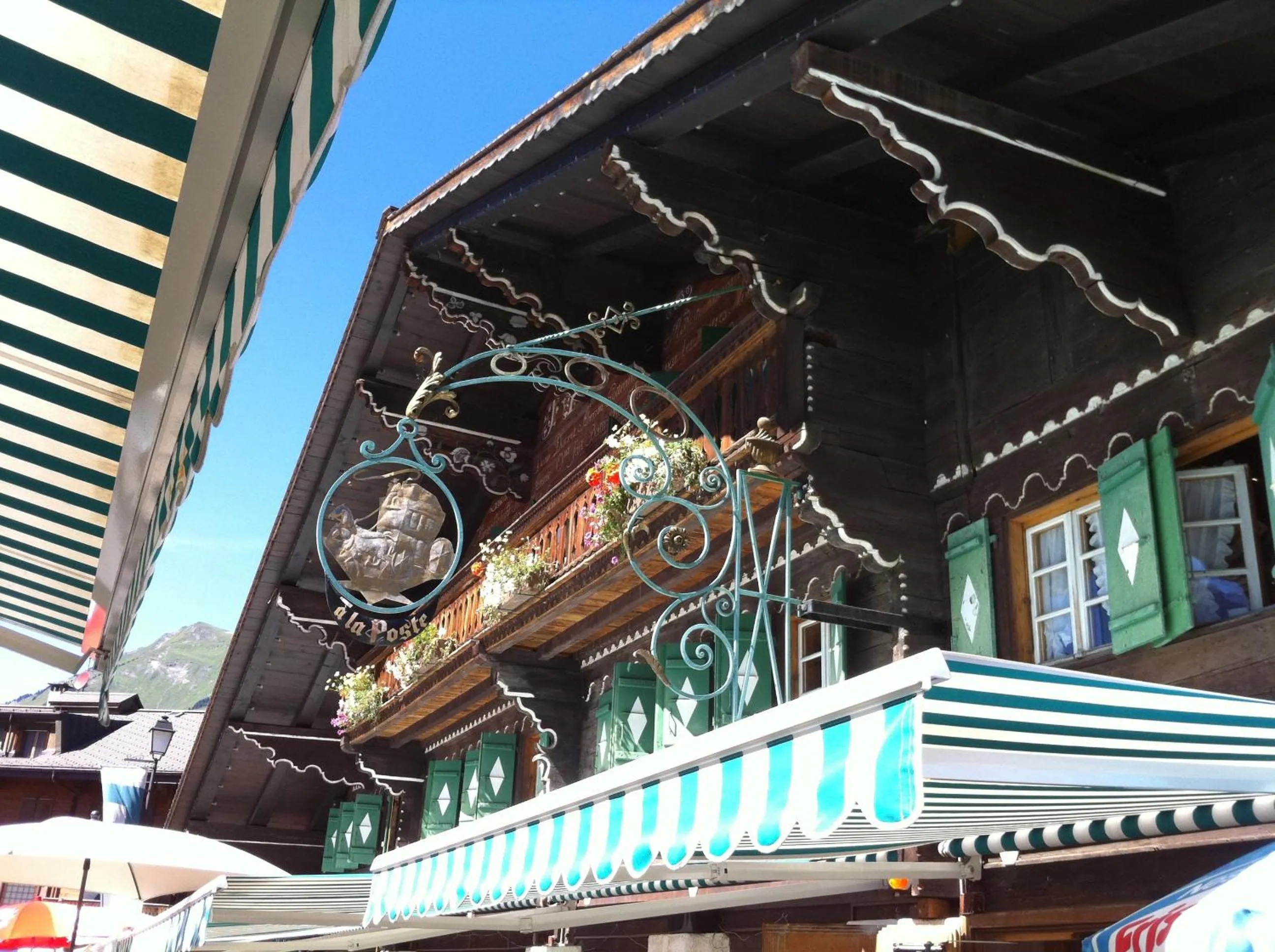 Restaurant/places to eat in Auberge de la poste