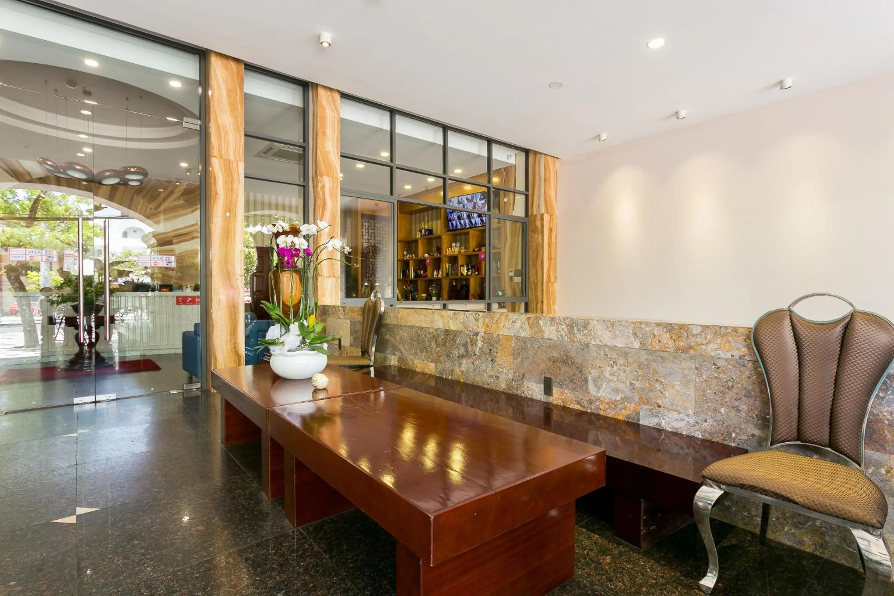 Lobby or reception in Kim Minh Apartment & Hotel