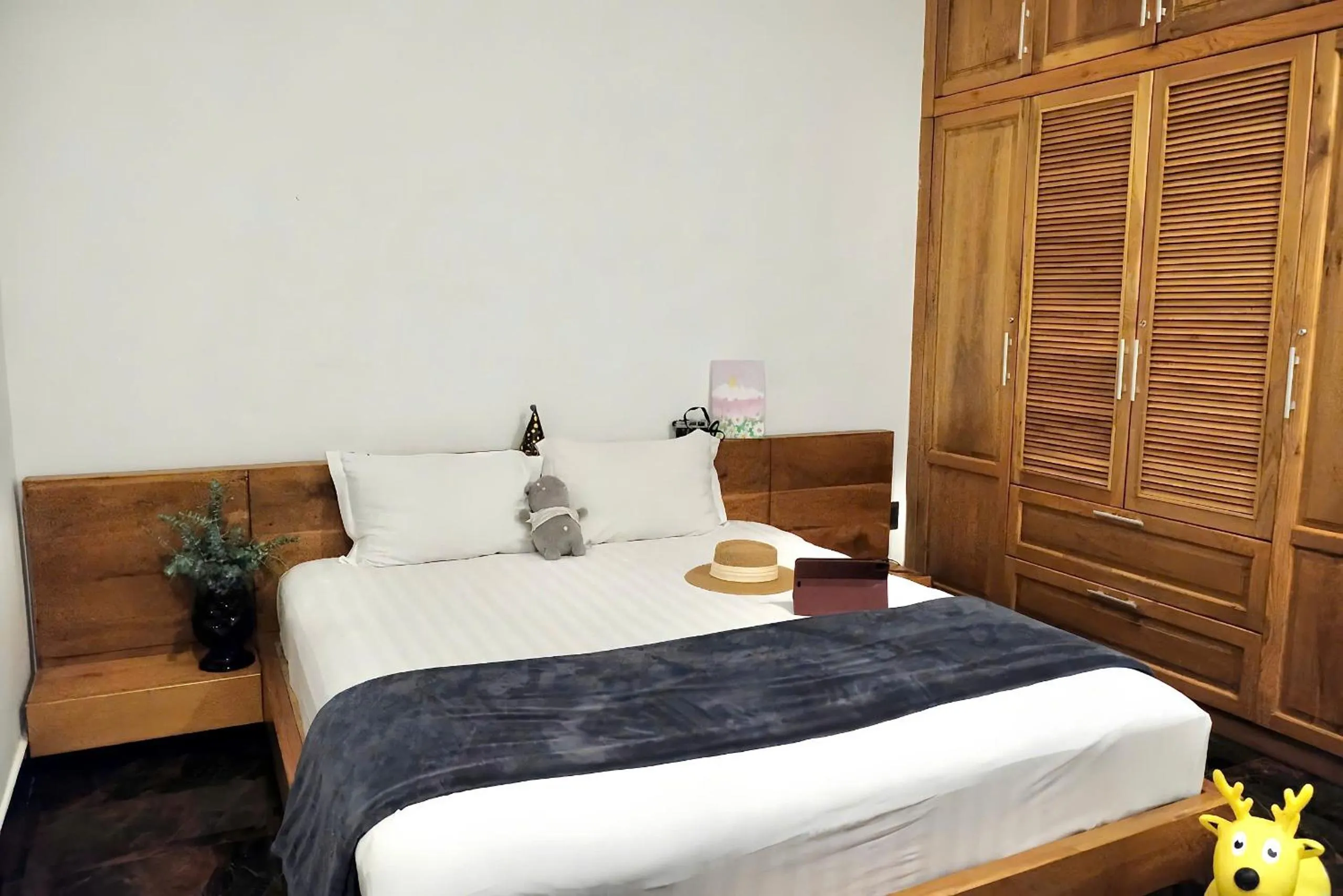 Bedroom, Bed in Kim Minh Apartment & Hotel