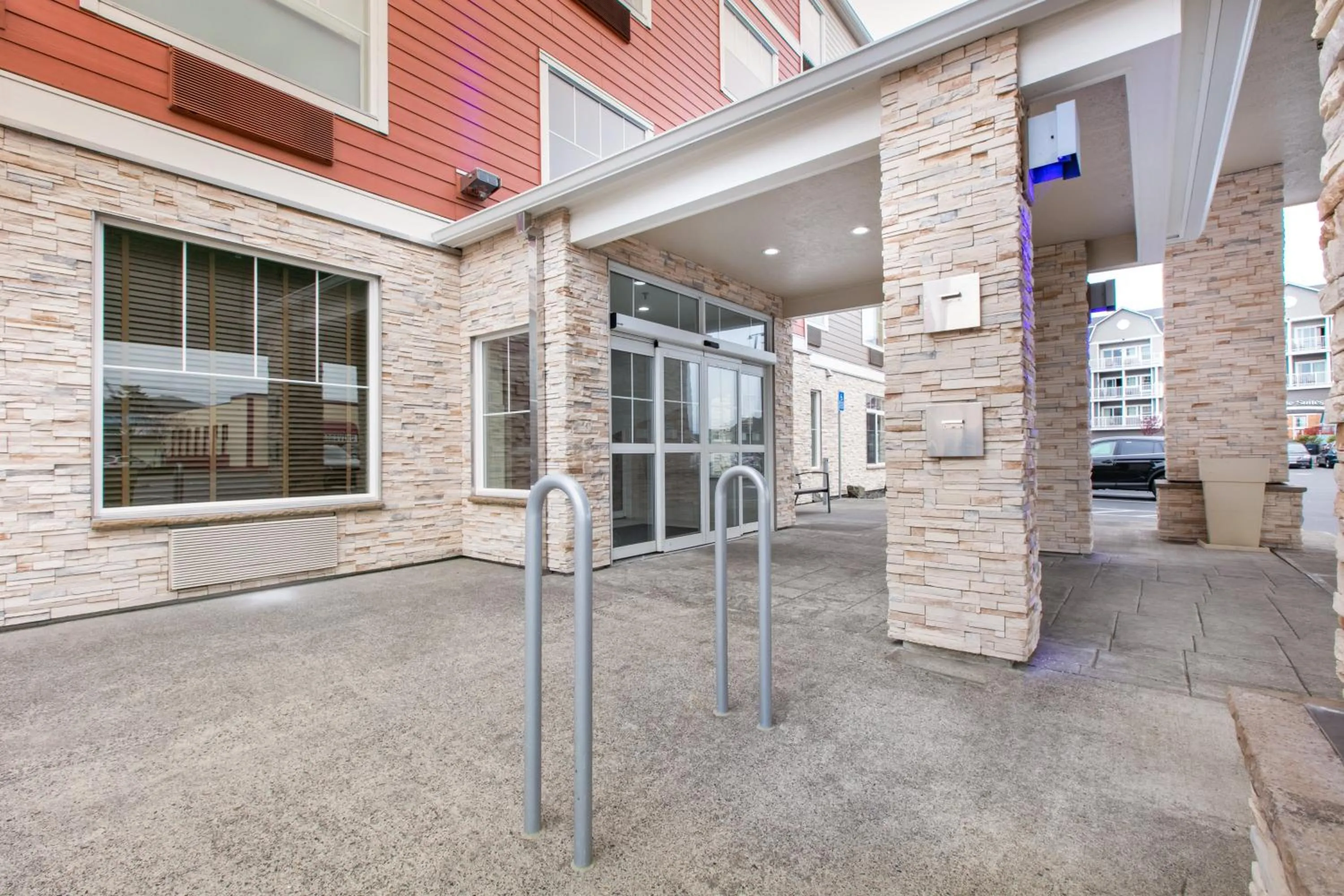 Property building in Holiday Inn Express Hotel & Suites Seaside Convention Center by IHG