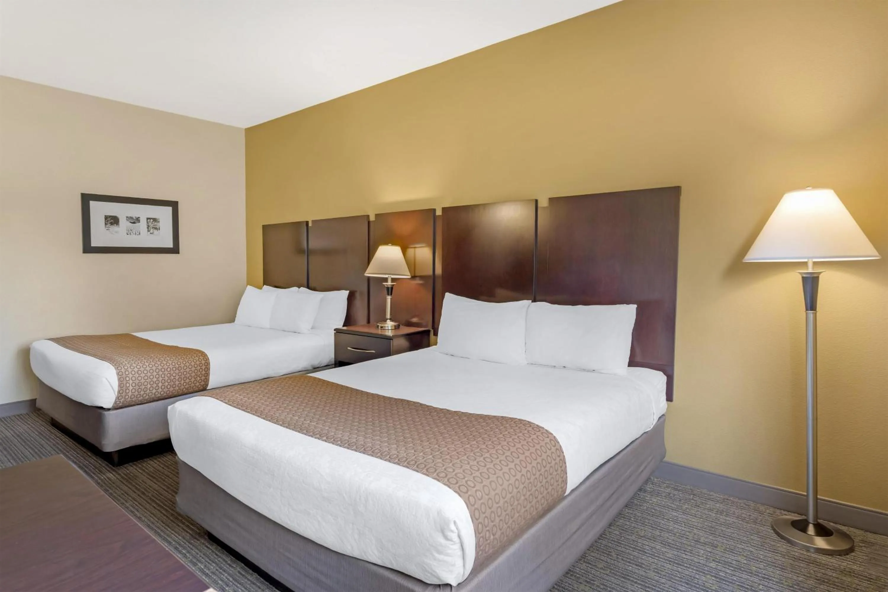 Bedroom, Bed in Best Western Plus Plaza by the Green