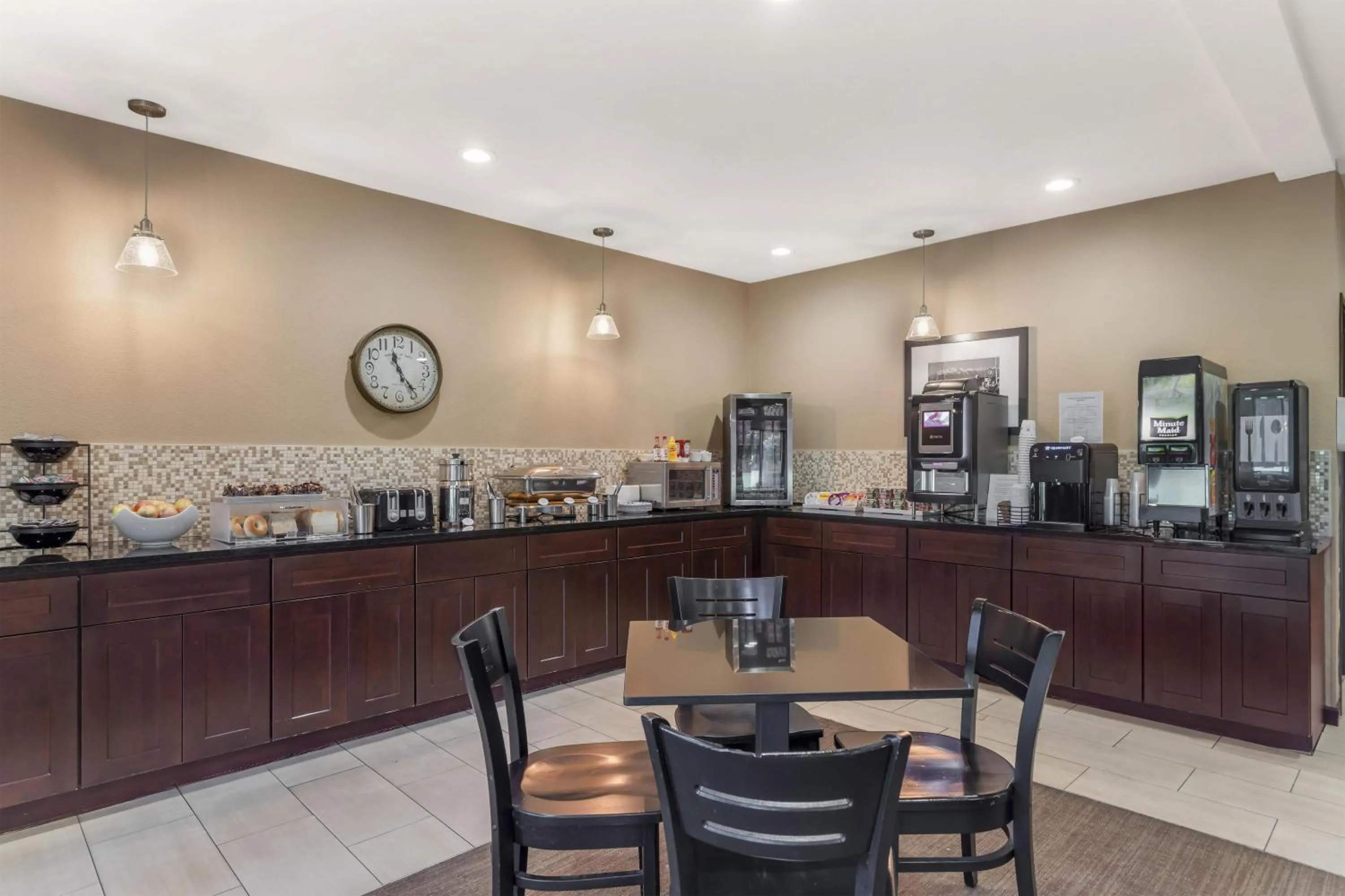 Breakfast in Best Western Plus Plaza by the Green