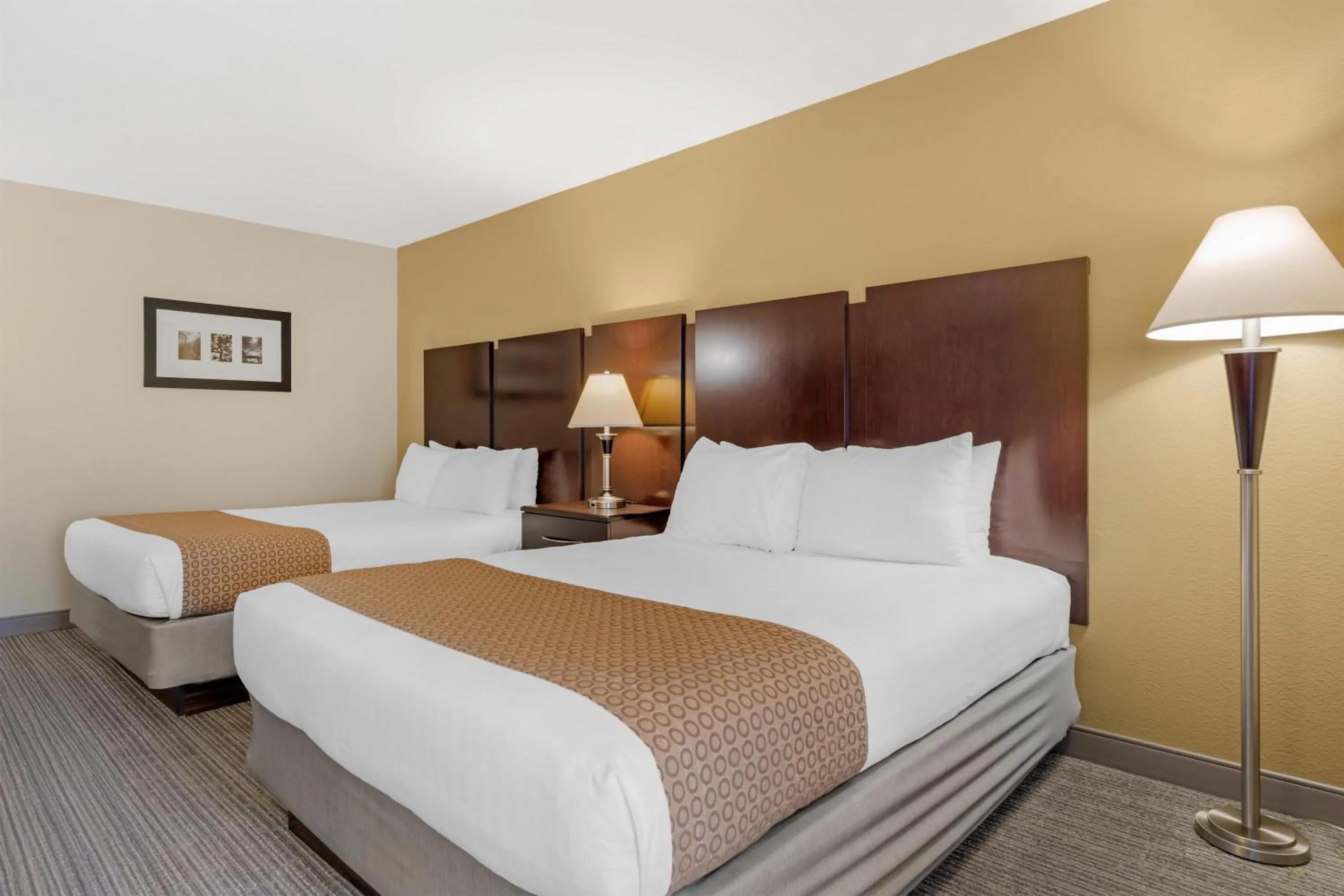 Bedroom, Bed in Best Western Plus Plaza by the Green