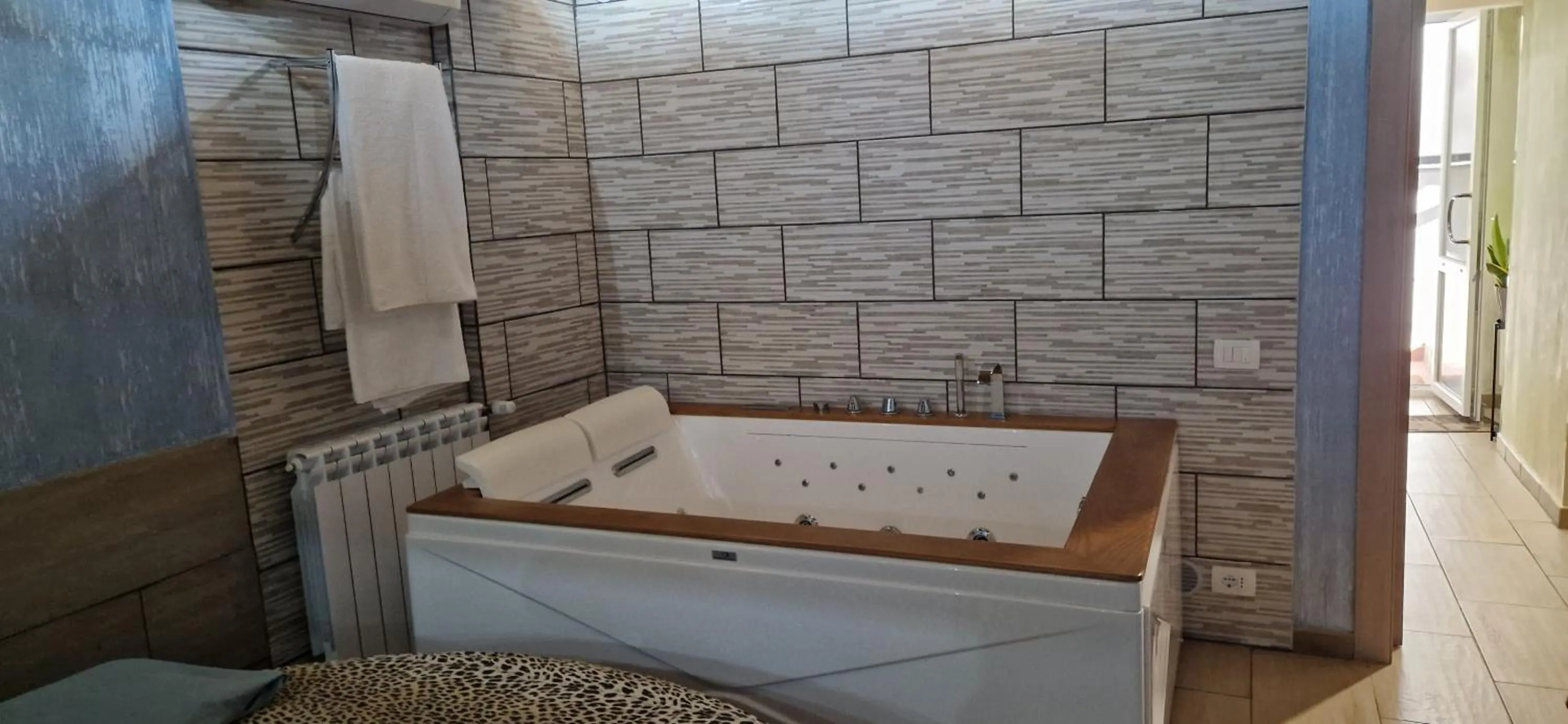 Double Room with Spa Bath in B&B Mongibello