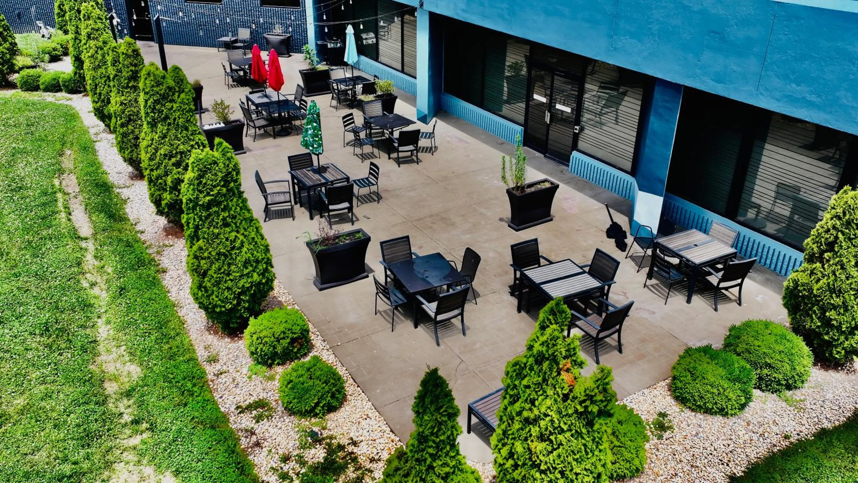Patio in The Great Rivers, an Ascend Collection Hotel