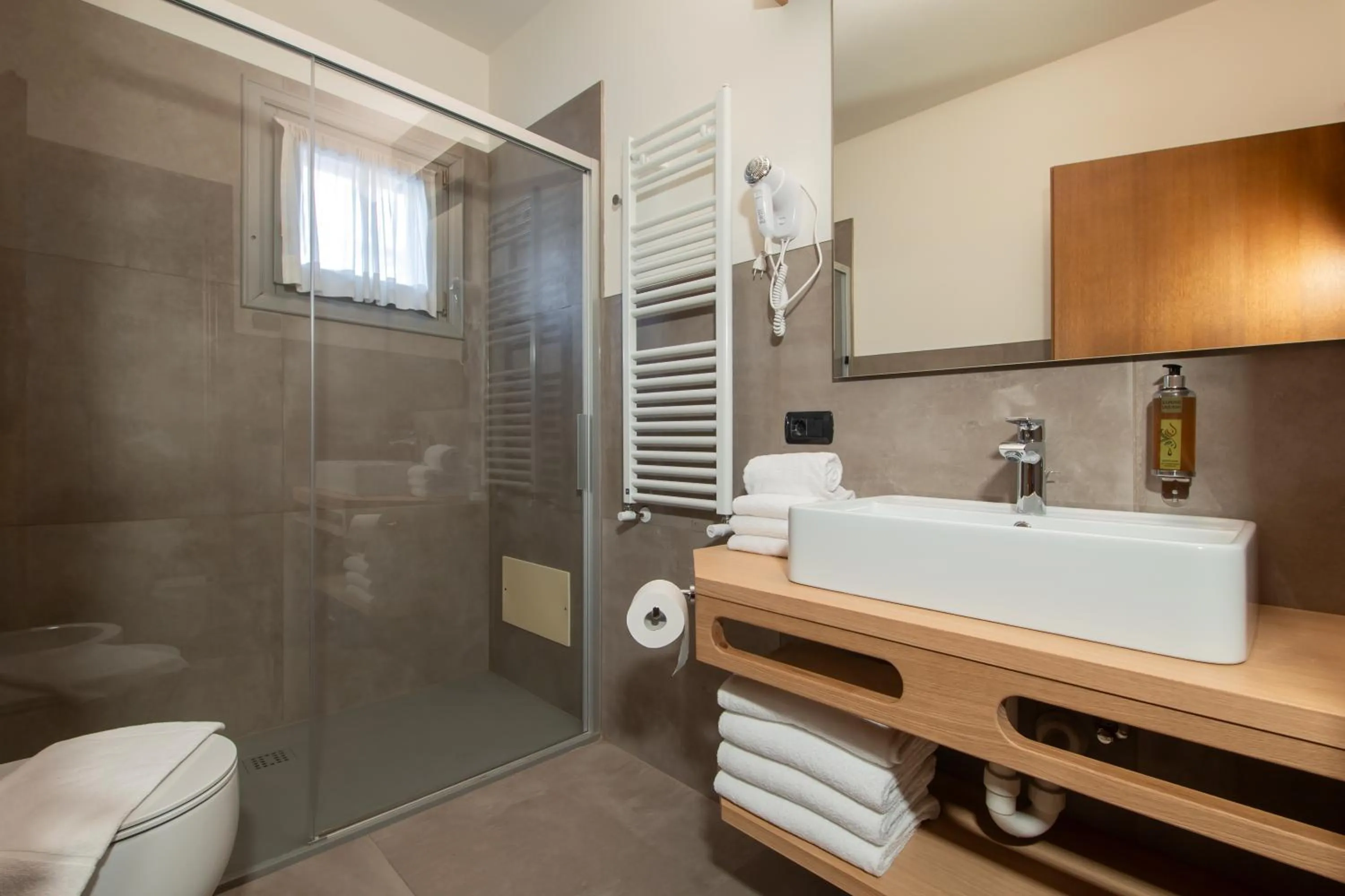 Shower in Residence Nevegall