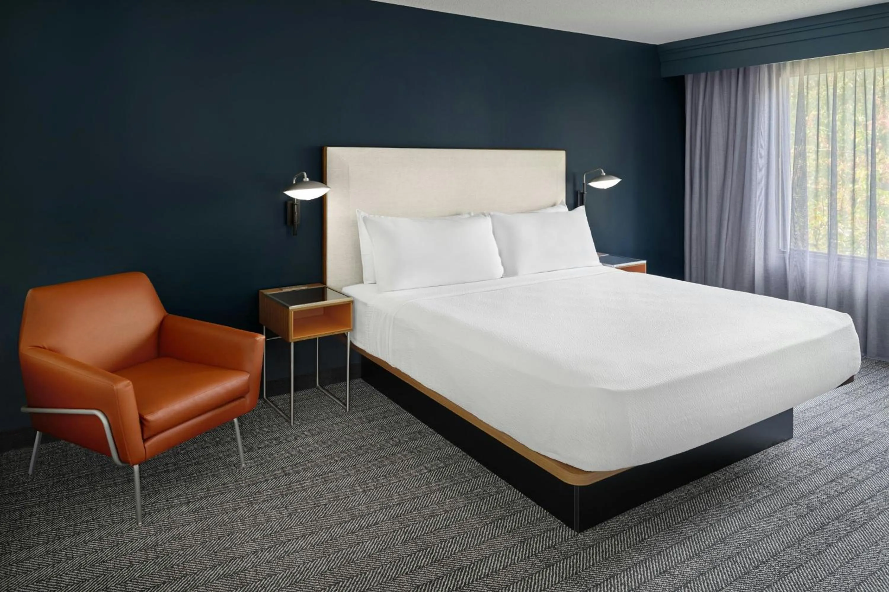 Photo of the whole room, Bed in Courtyard by Marriott Kansas City Shawnee