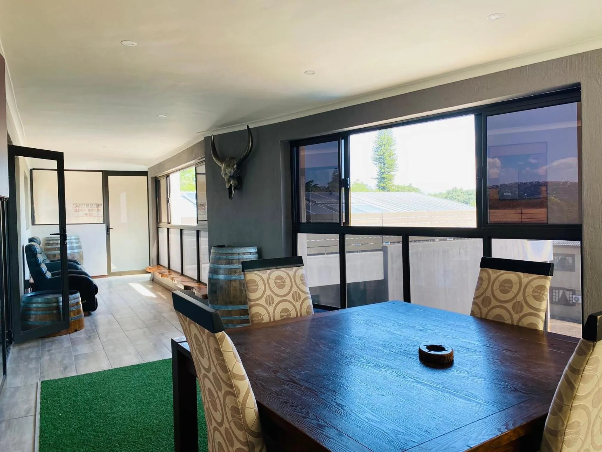 Living room in Nelspruit Lodge