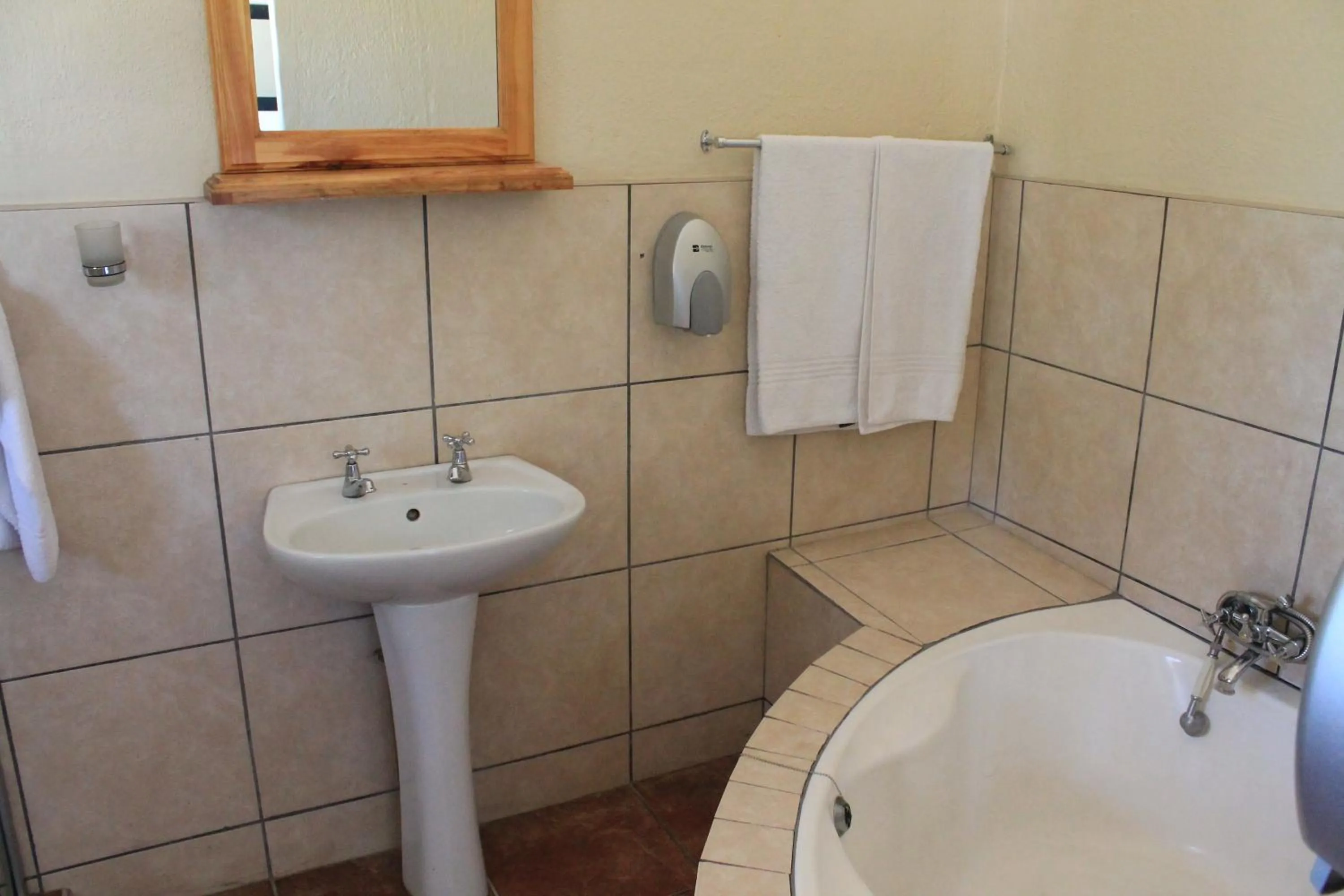 Bathroom in Nelspruit Lodge