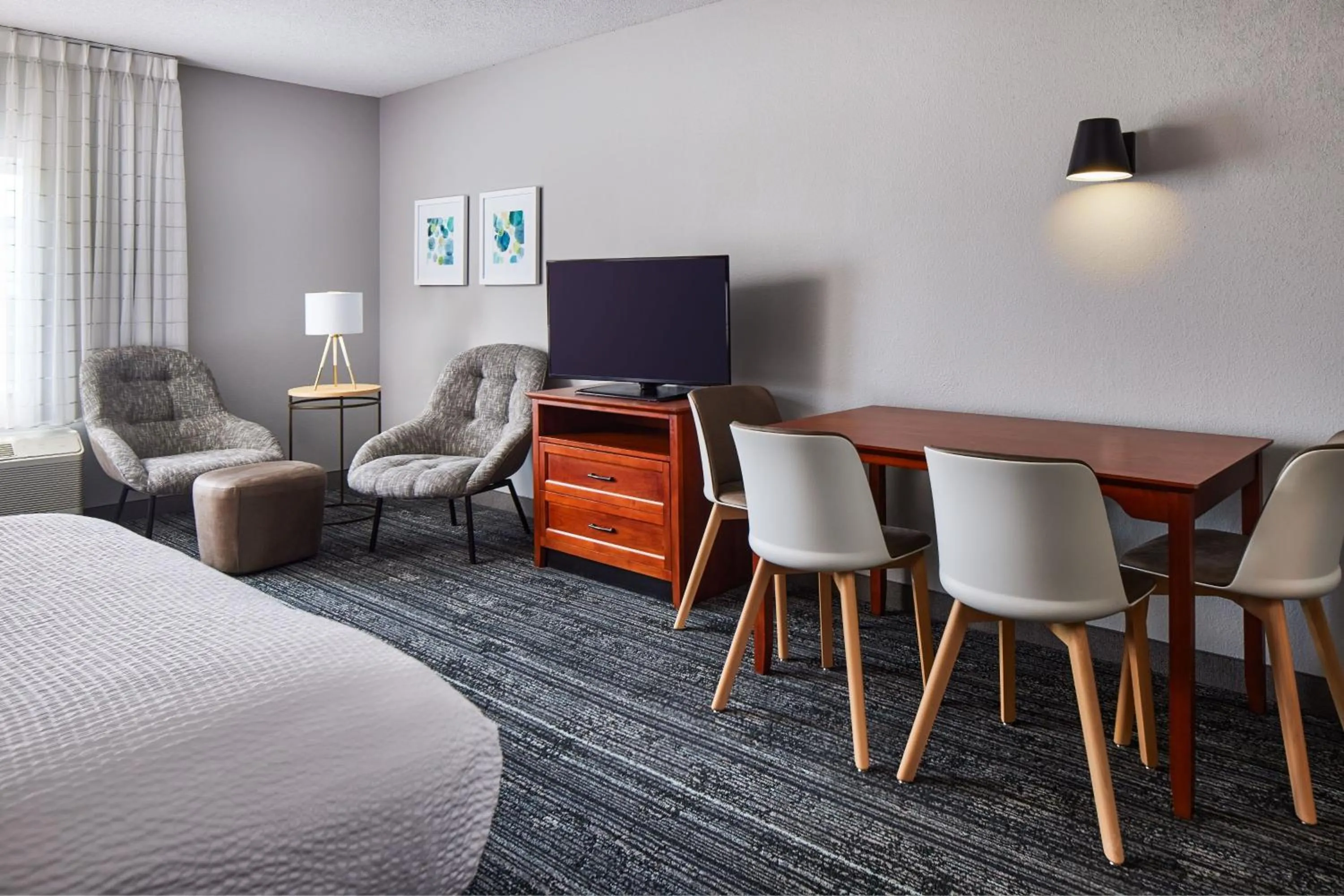 Photo of the whole room in TownePlace Suites by Marriott Colorado Springs South