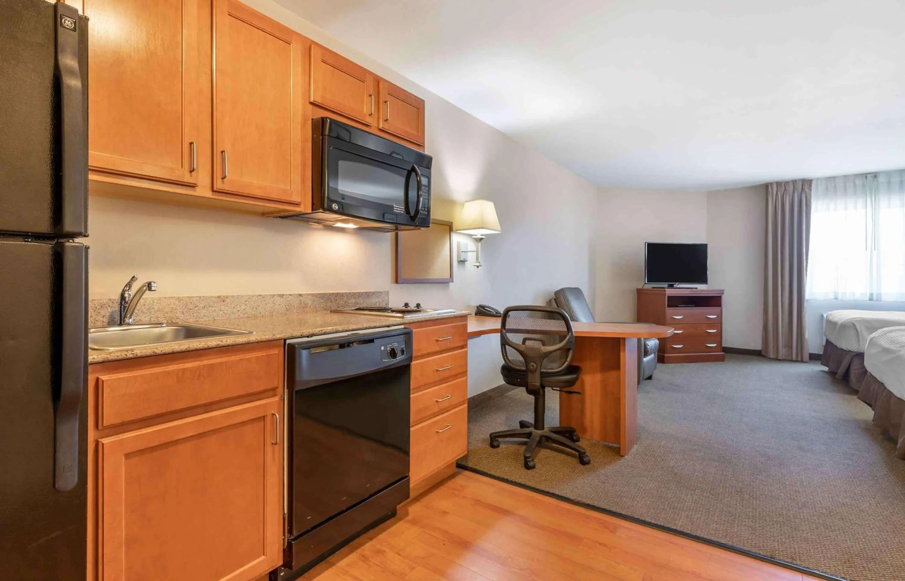Kitchen or kitchenette in Extended Stay America Suites - Bartlesville - Hwy 75
