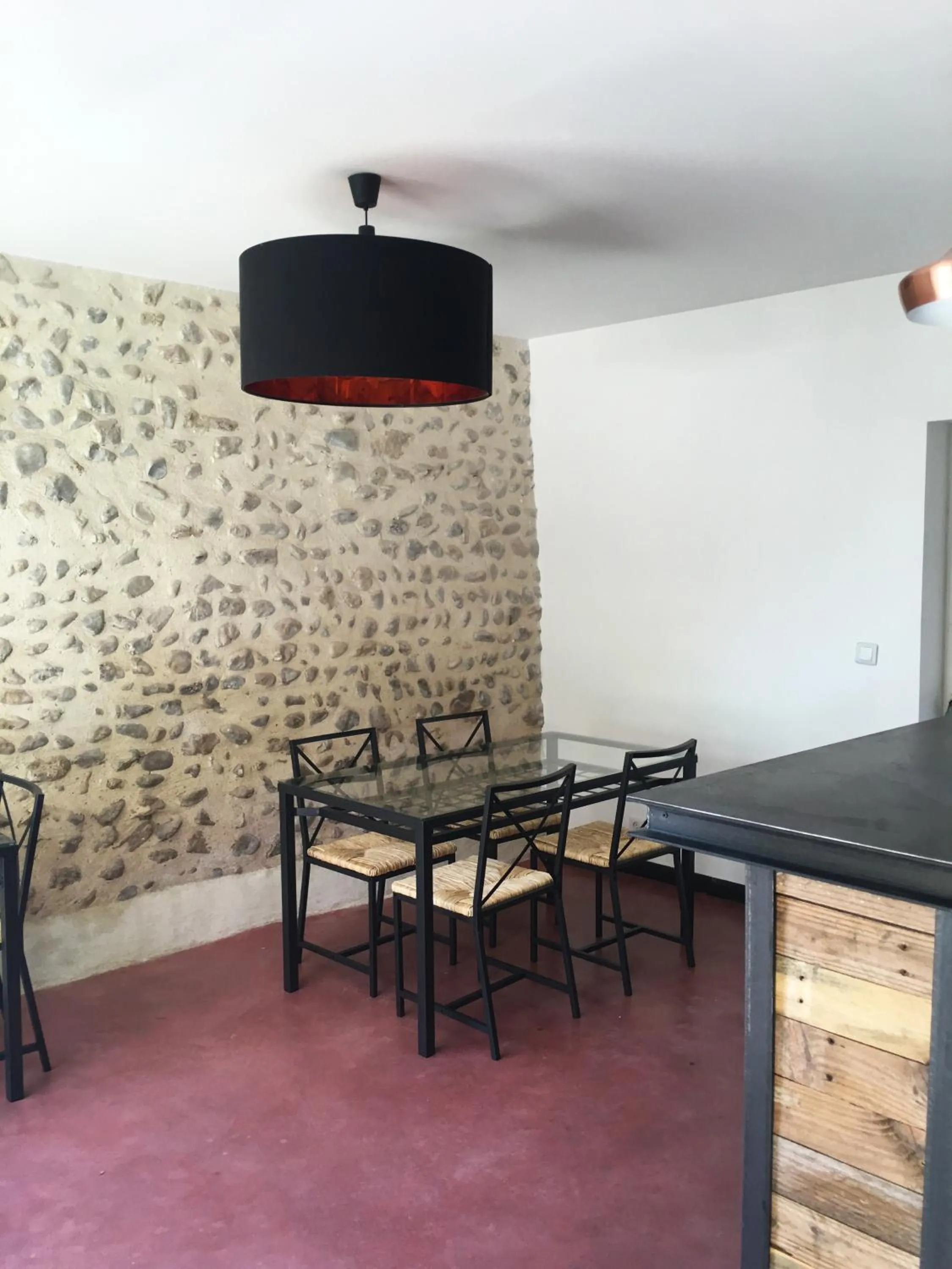 Restaurant/places to eat in La Datcha Delicatessen