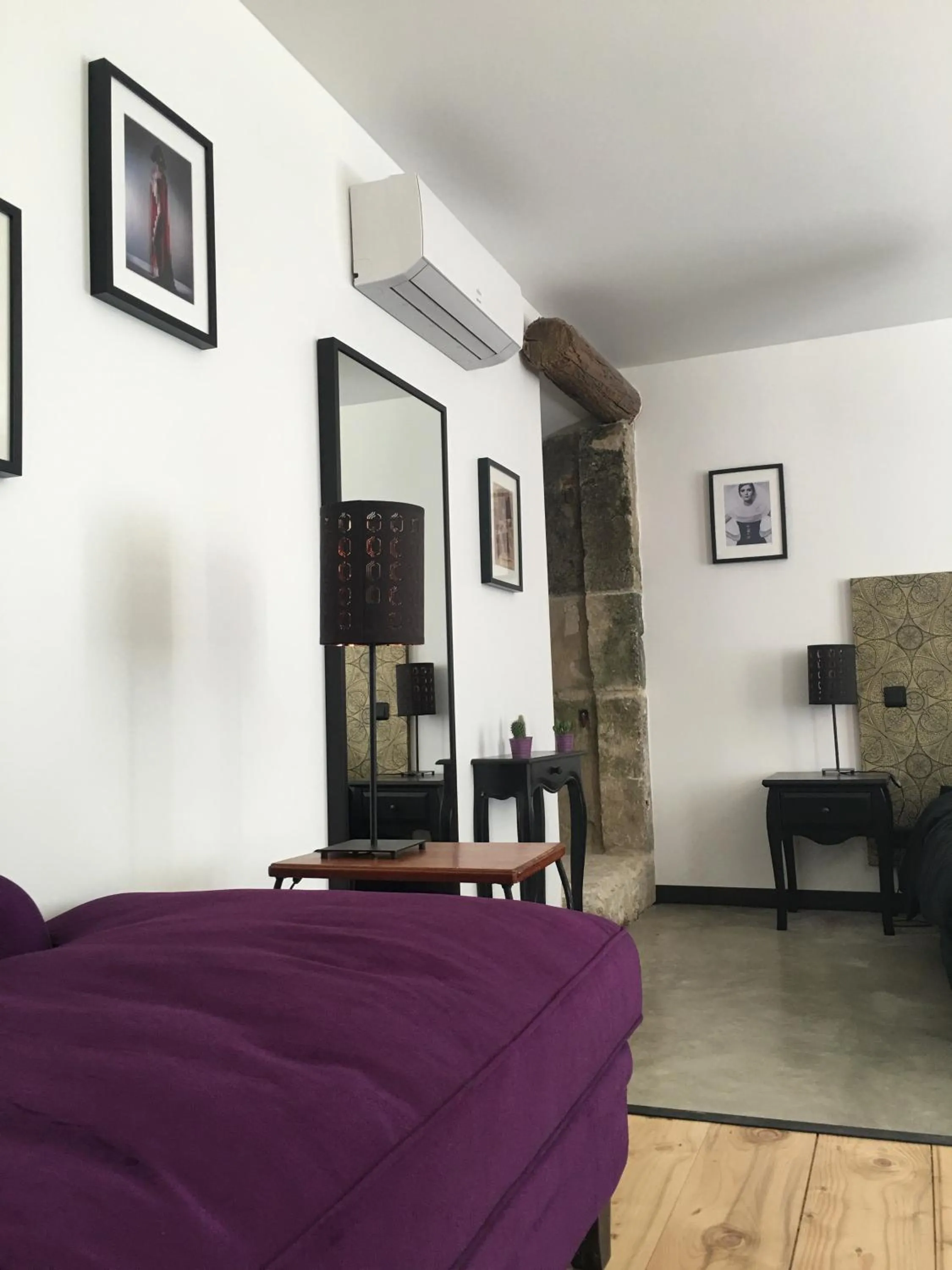 Decorative detail, Bed in La Datcha Delicatessen