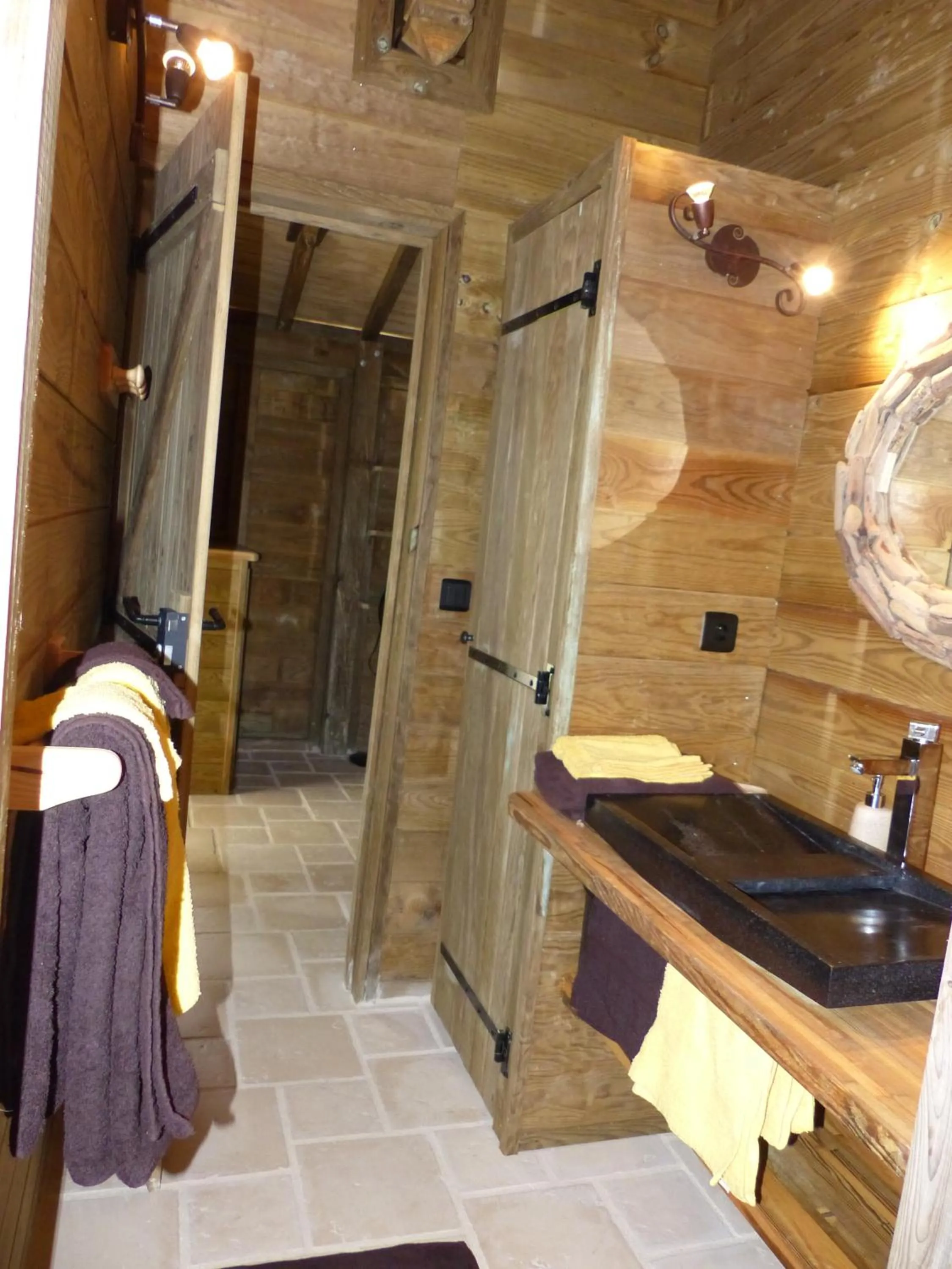 Bathroom in Iguana Ecolodge