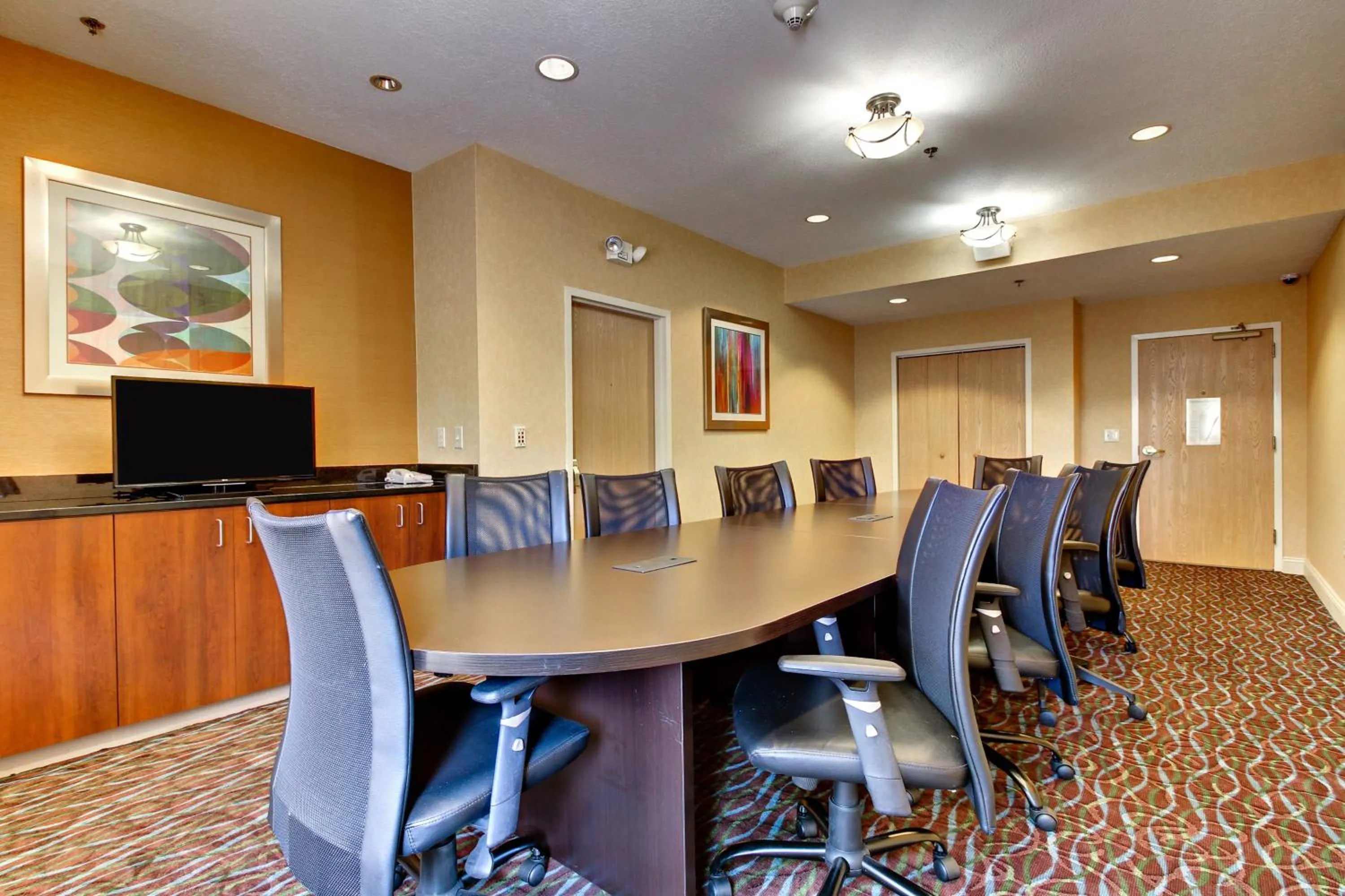 Meeting/conference room in Holiday Inn Express & Suites Jacksonville South - I-295 by IHG
