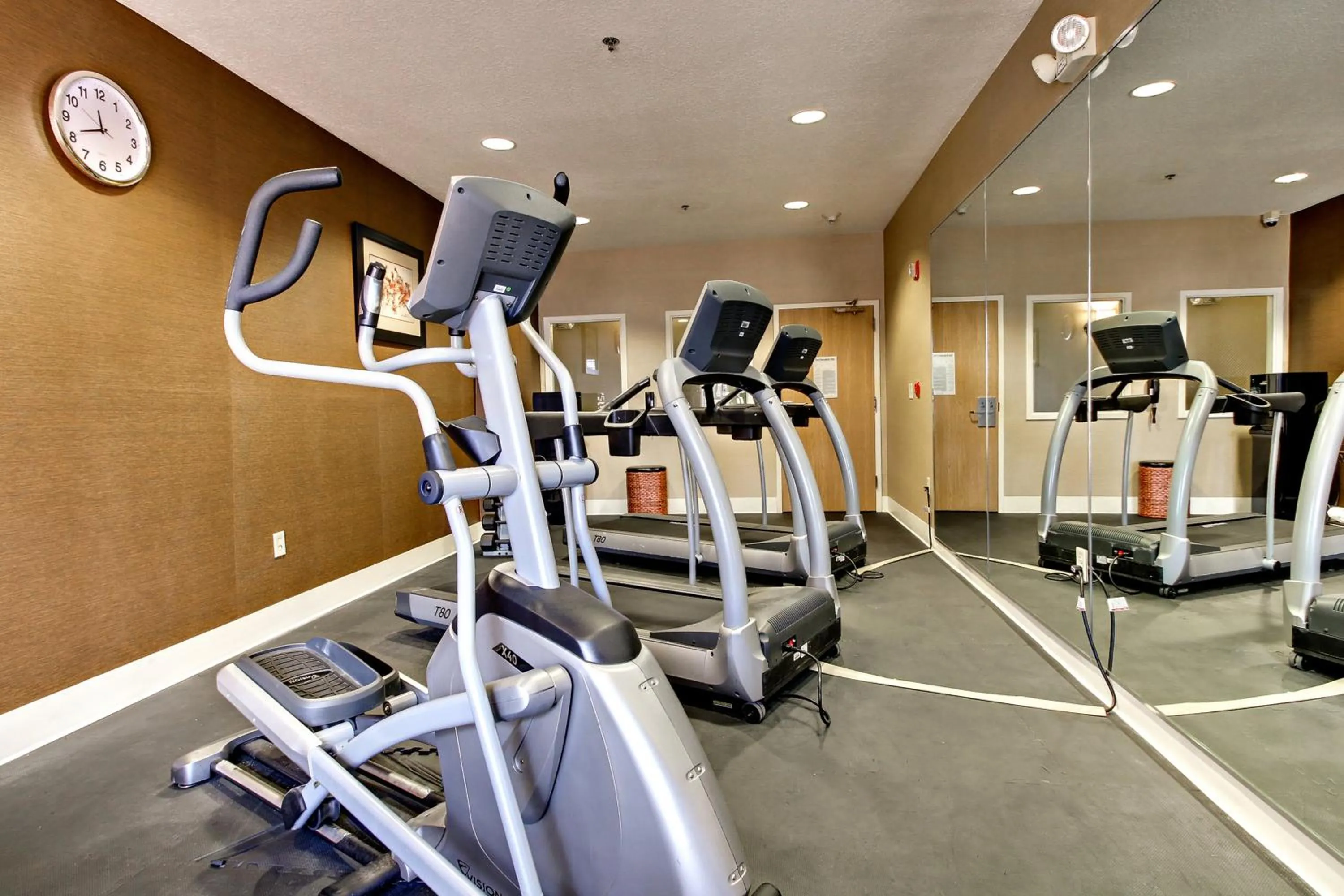 Spa and wellness centre/facilities in Holiday Inn Express & Suites Jacksonville South - I-295 by IHG