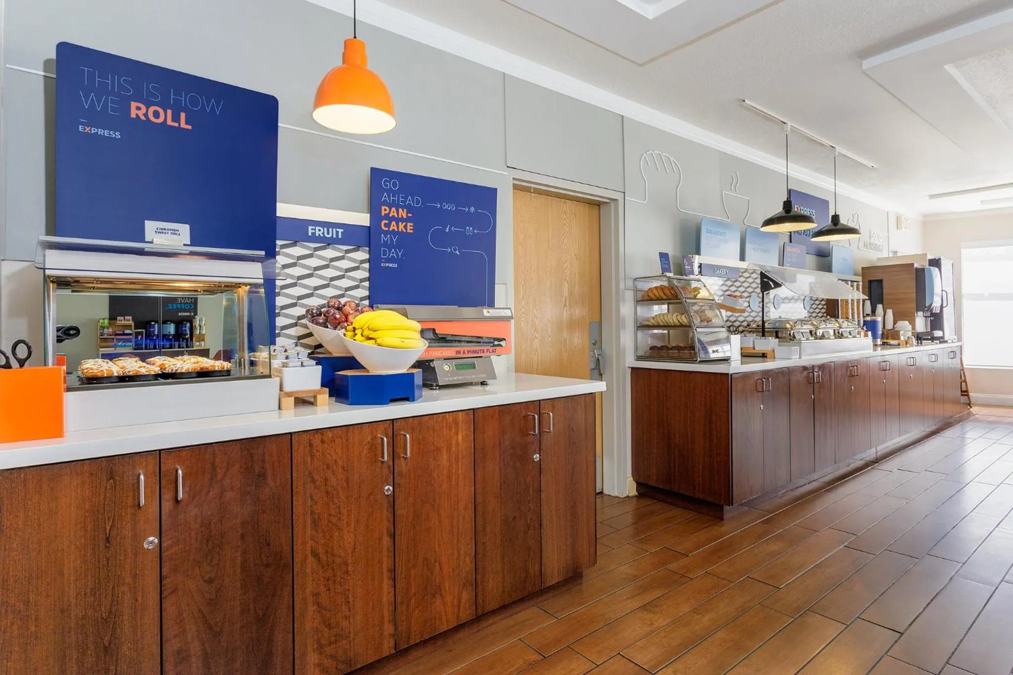 Breakfast in Holiday Inn Express & Suites Jacksonville South - I-295 by IHG