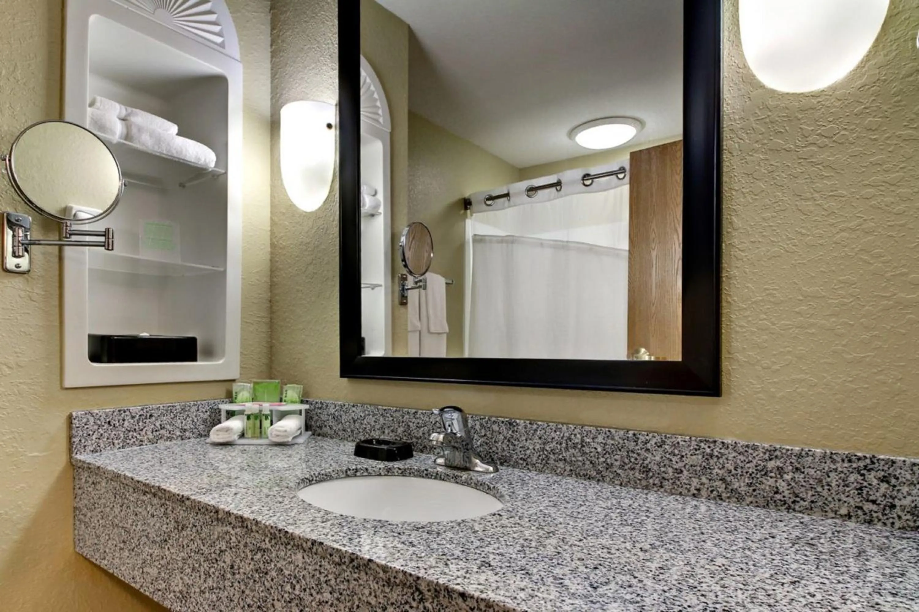Bathroom in Holiday Inn Express & Suites Jacksonville South - I-295 by IHG