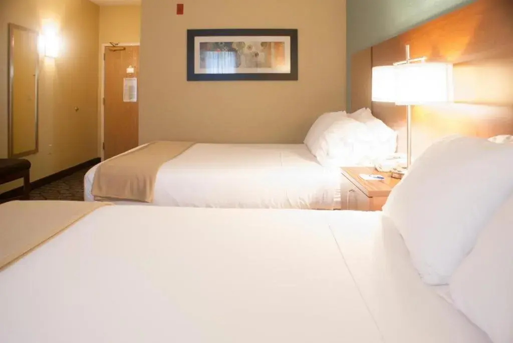 Standard Room in Holiday Inn Express & Suites Jacksonville South - I-295 by IHG Standard Room in Holiday Inn Express & Suites Jacksonville South - I-295 by IHG