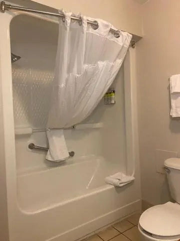 Bathroom in Holiday Inn Express & Suites Jacksonville South - I-295 by IHG