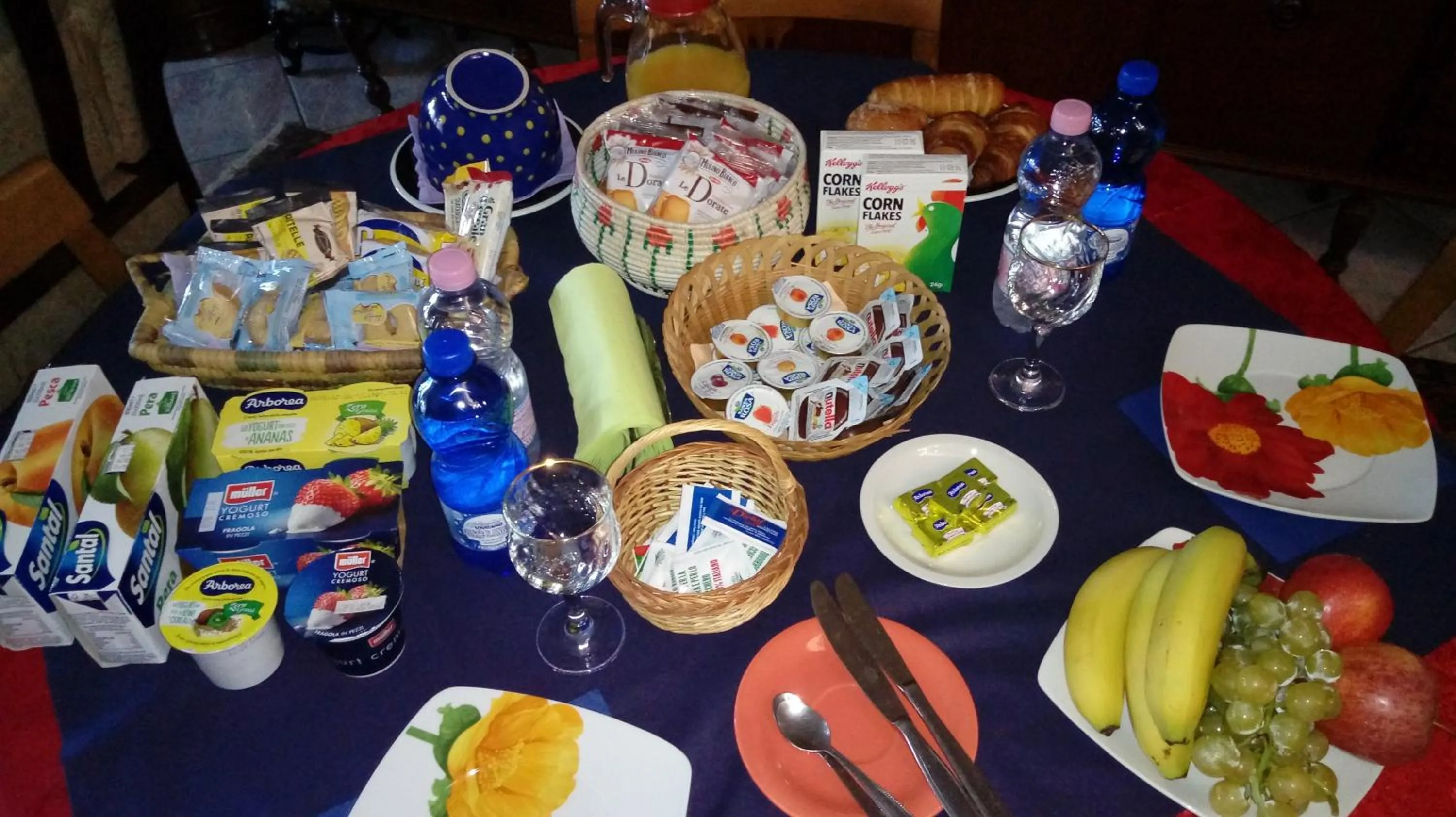 Italian breakfast in Villa Corrias