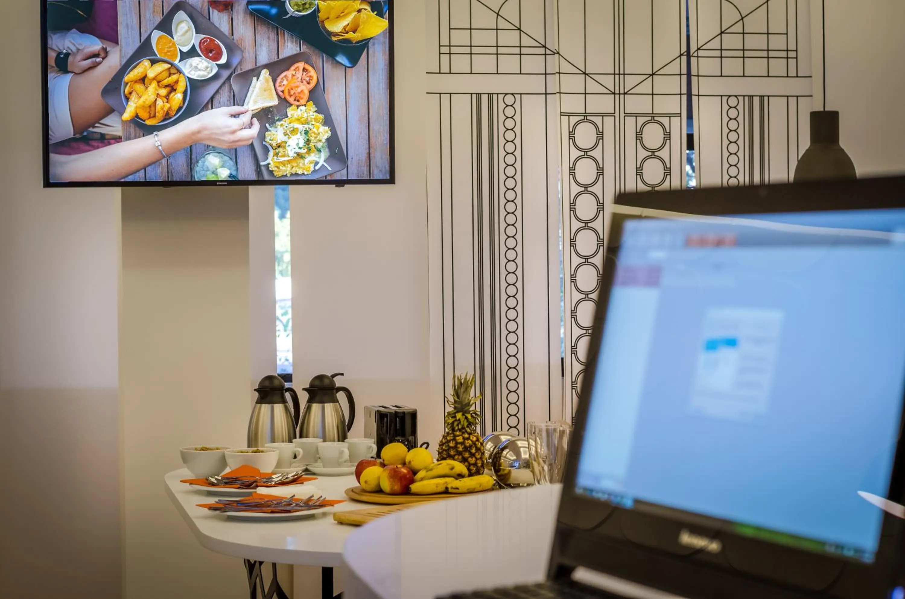 Continental breakfast in Hotel Passport