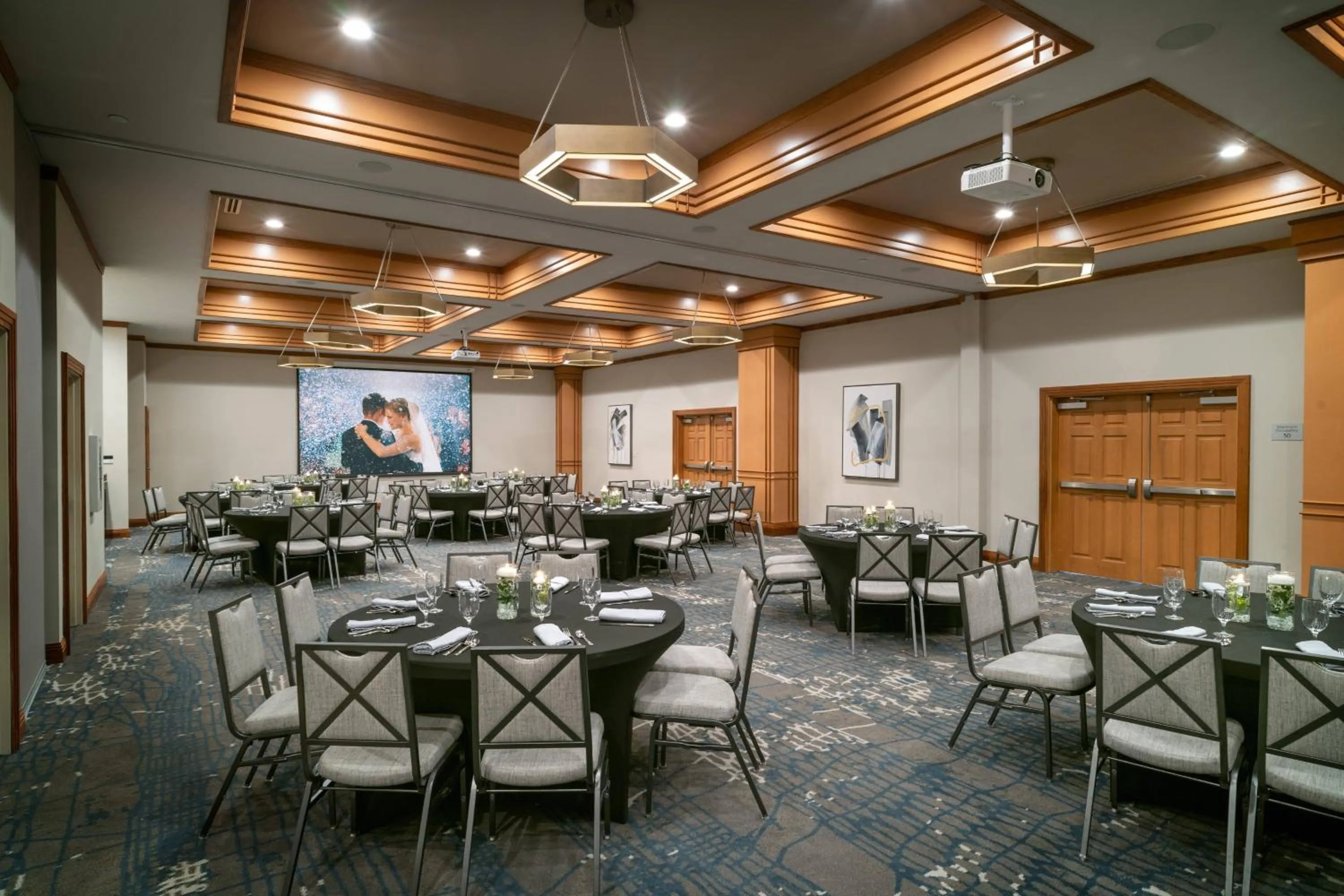 Meeting/conference room in Delta Hotels by Marriott Huntington Mall