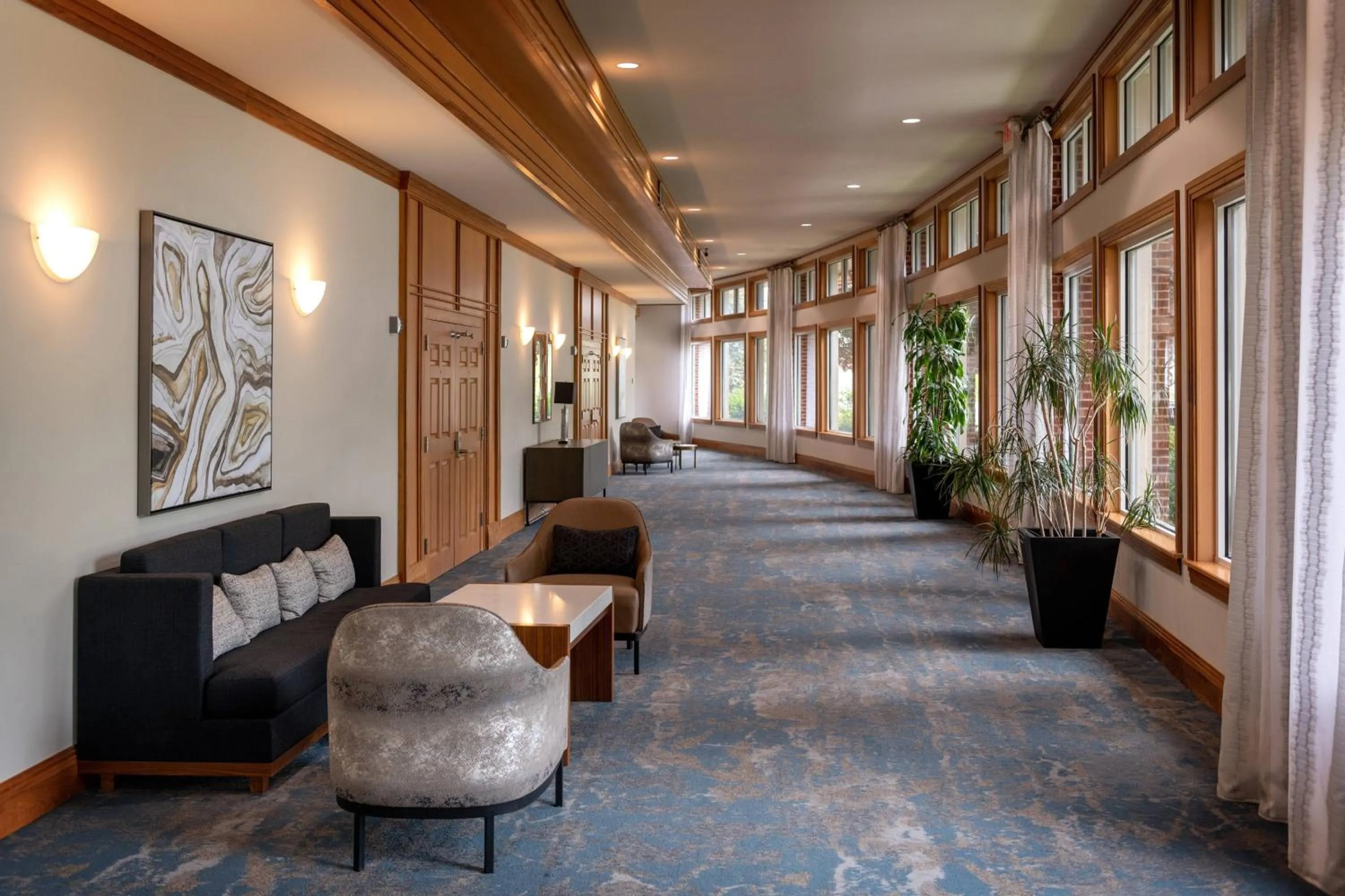 Meeting/conference room in Delta Hotels by Marriott Huntington Mall