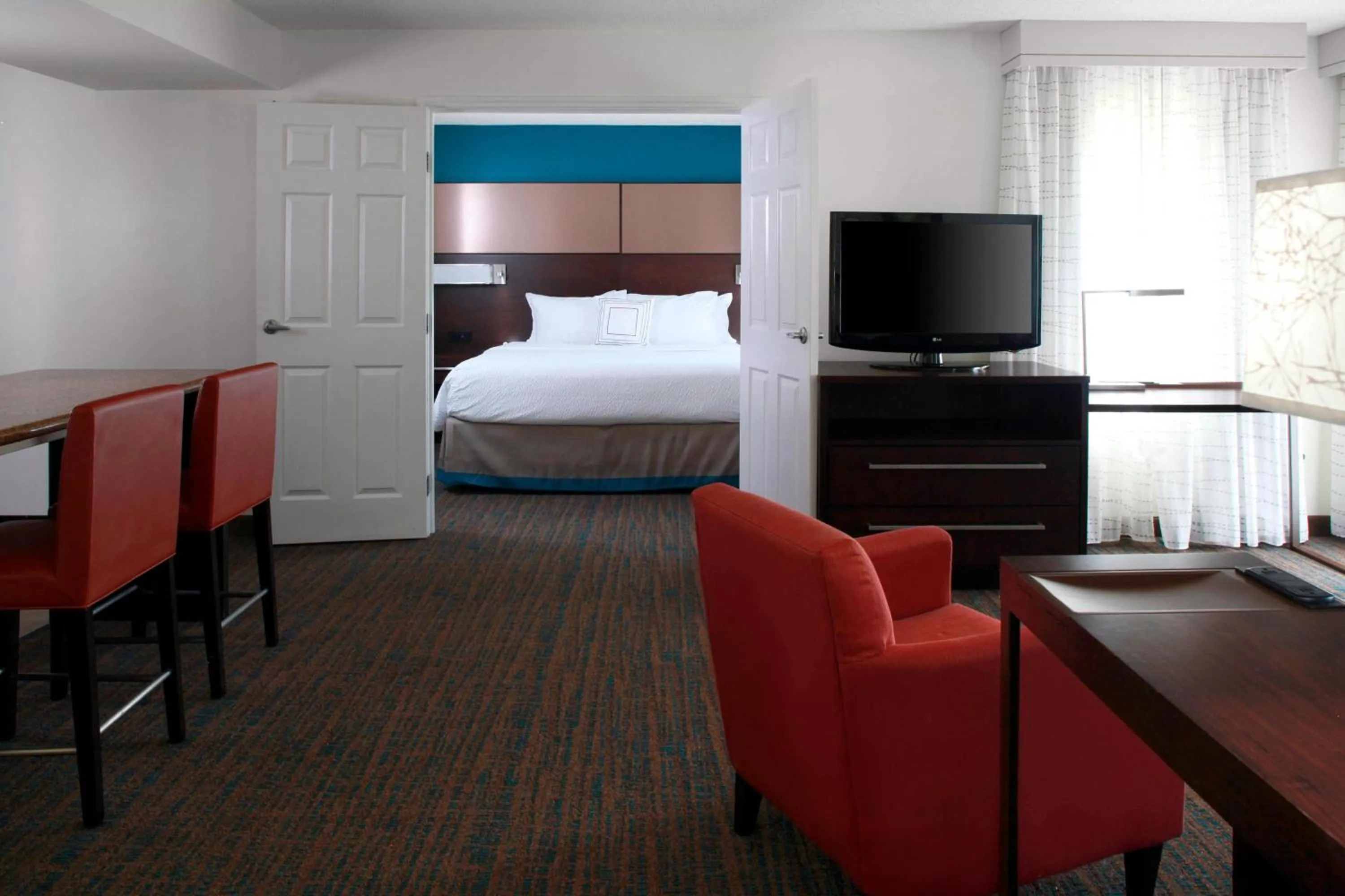 Bedroom, Bed in Residence Inn by Marriott Cleveland Independence