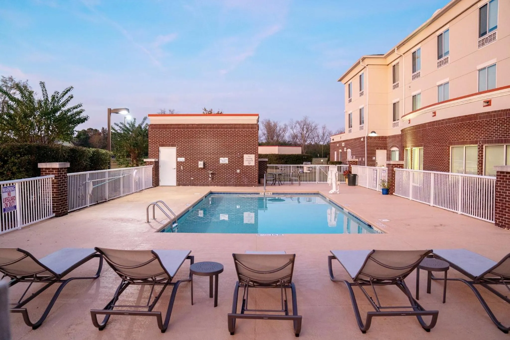Swimming pool in Holiday Inn Express Pembroke by IHG